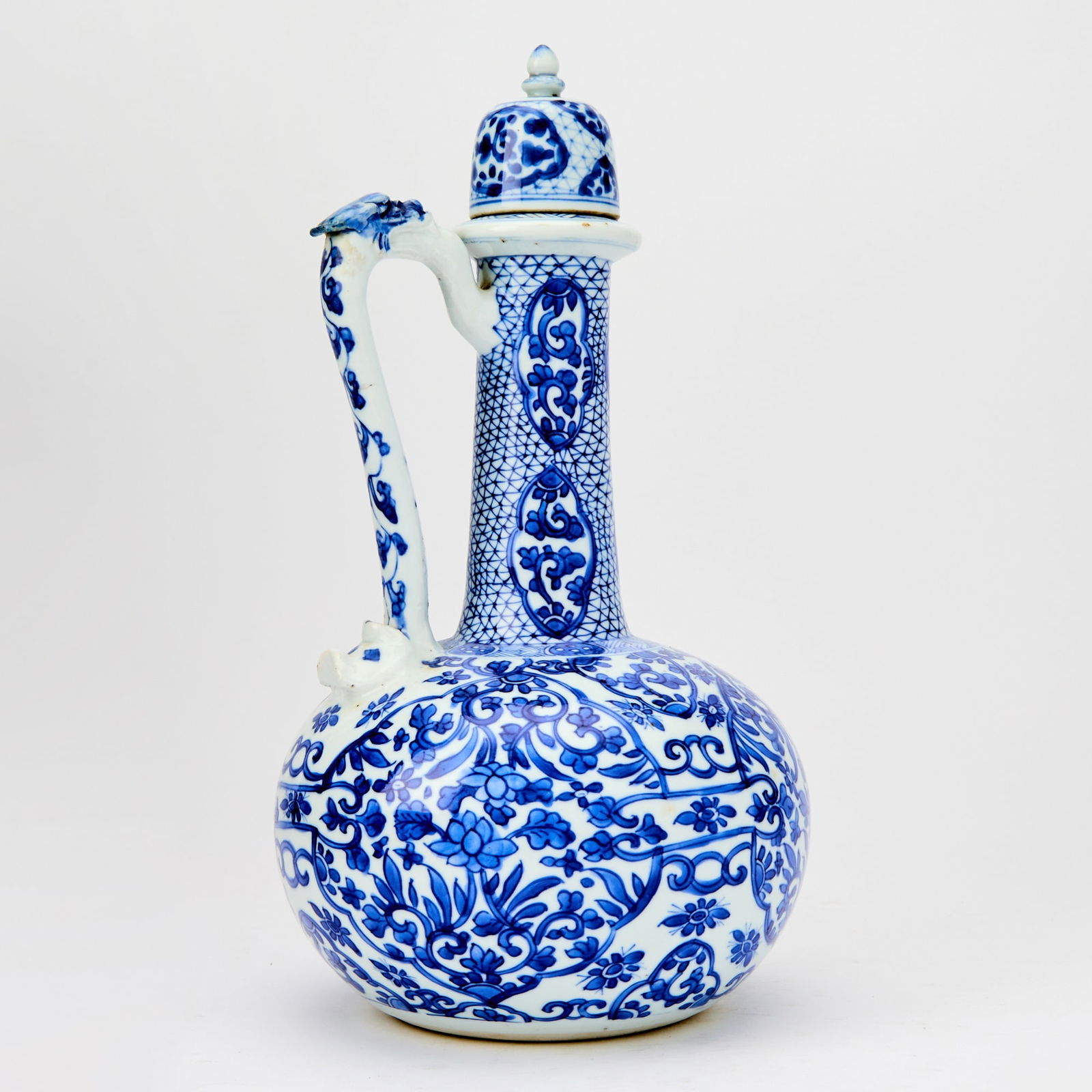 A Chinese Blue and White Porcelain Bottle-Form Ewer and Cover Kangxi Period (1 of 7)