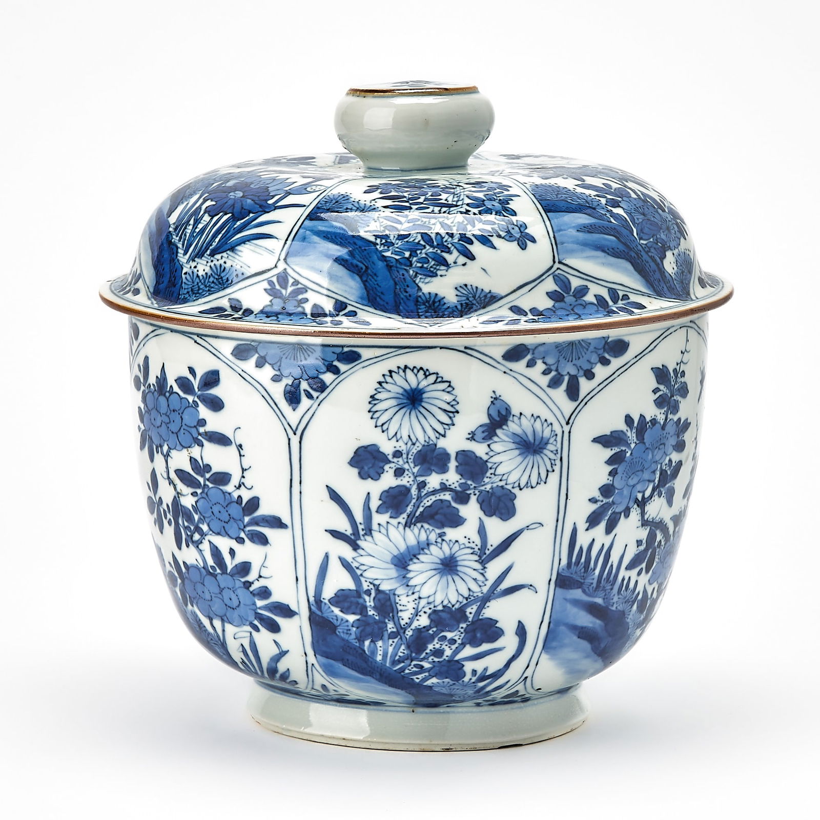 A Chinese Blue and White Porcelain Covered Bowl Kangxi Period (1 of 8)