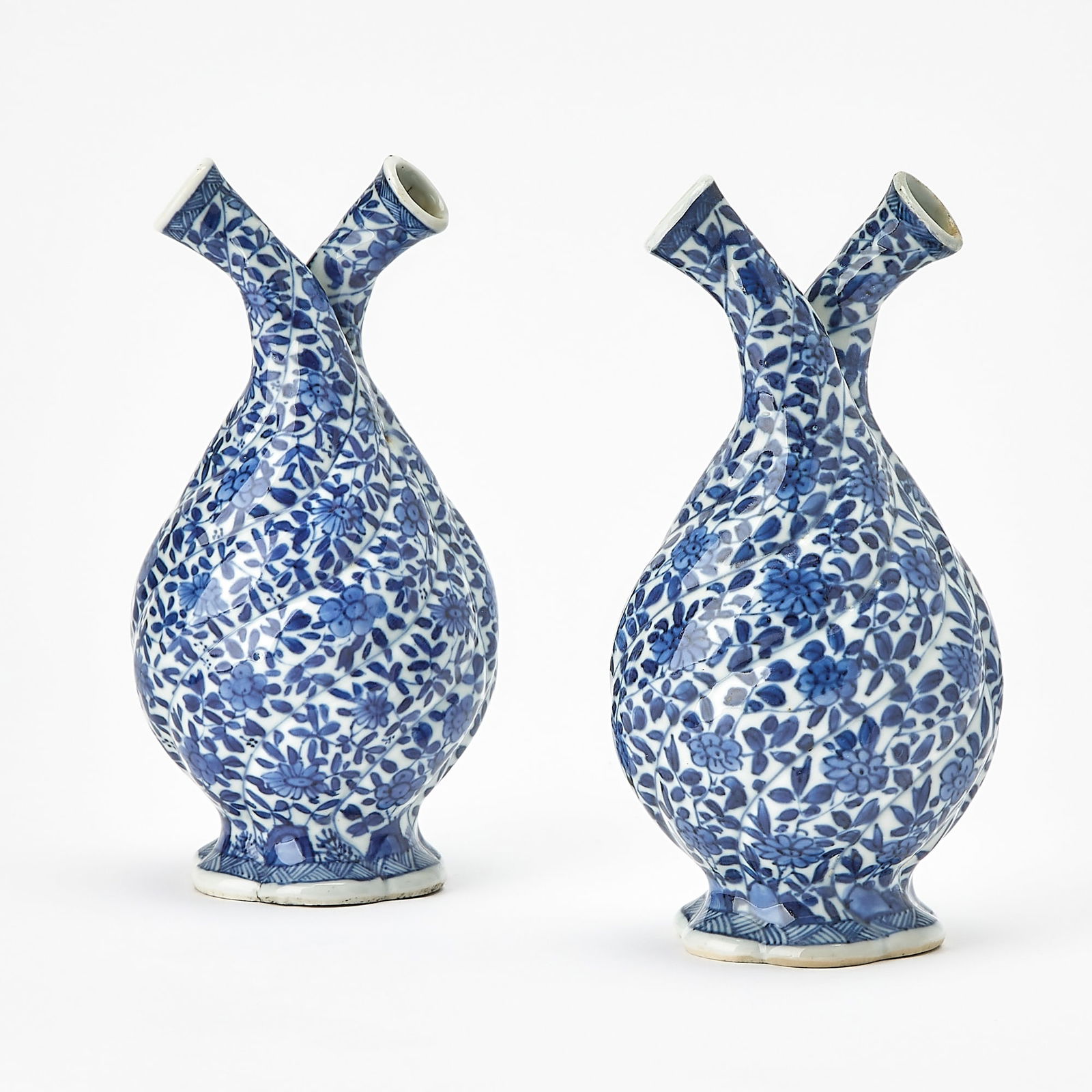 A Pair of Chinese Blue and White Porcelain Double-Neck Cruets Kangxi Period (1 of 7)