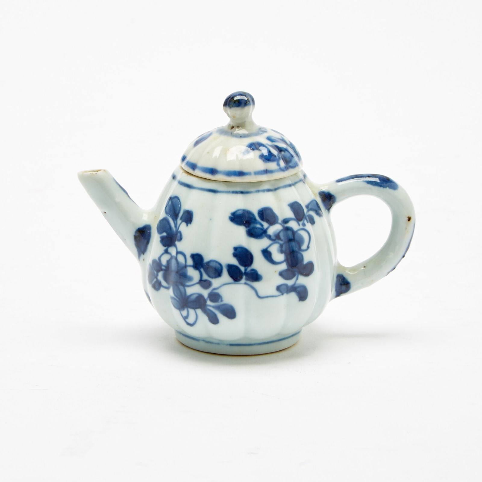 A Chinese Blue and White Porcelain Lobed Miniature Teapot Kangxi Period (1 of 5)
