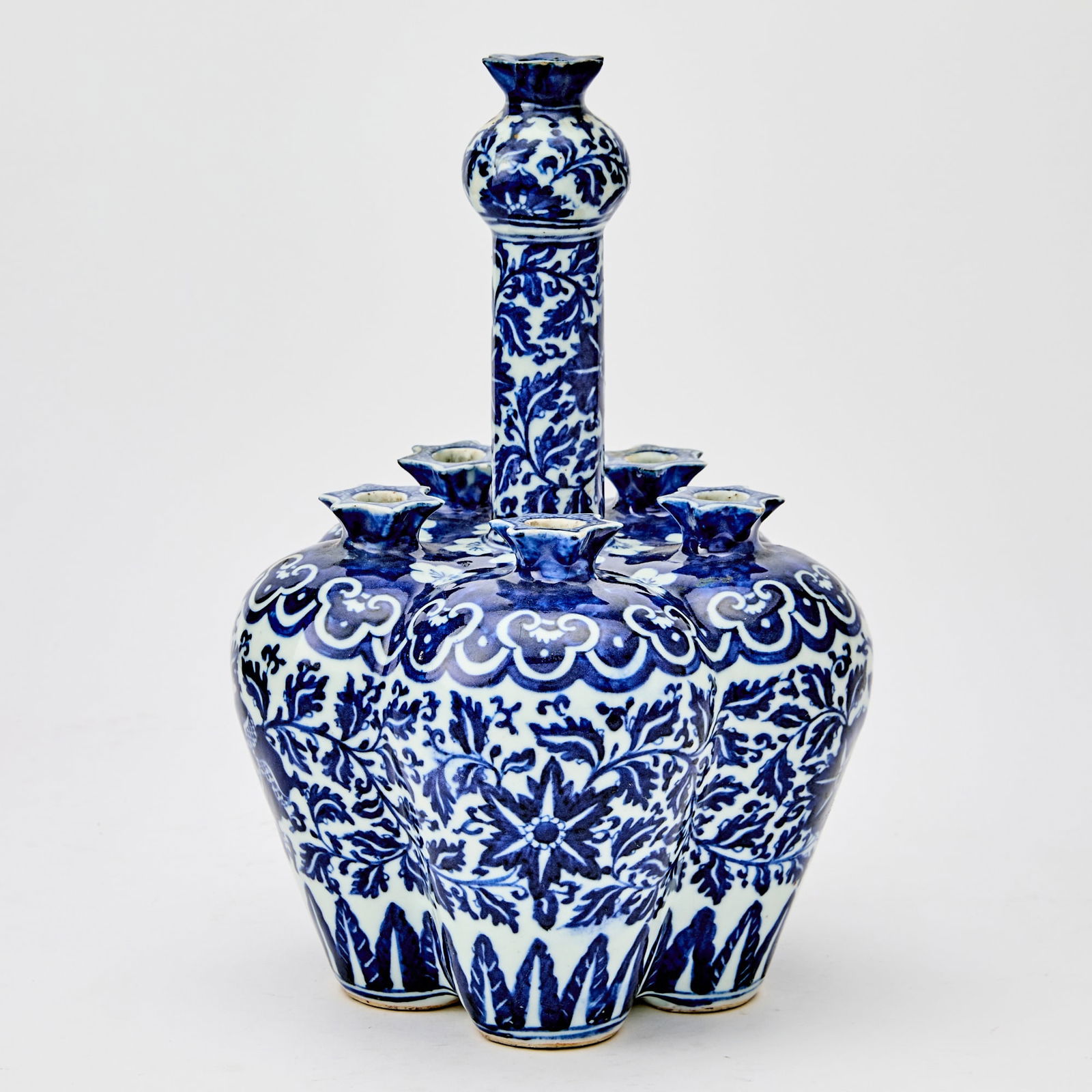 A Chinese Blue and White Porcelain Tulipiere Vase 18th-19th century (1 of 4)