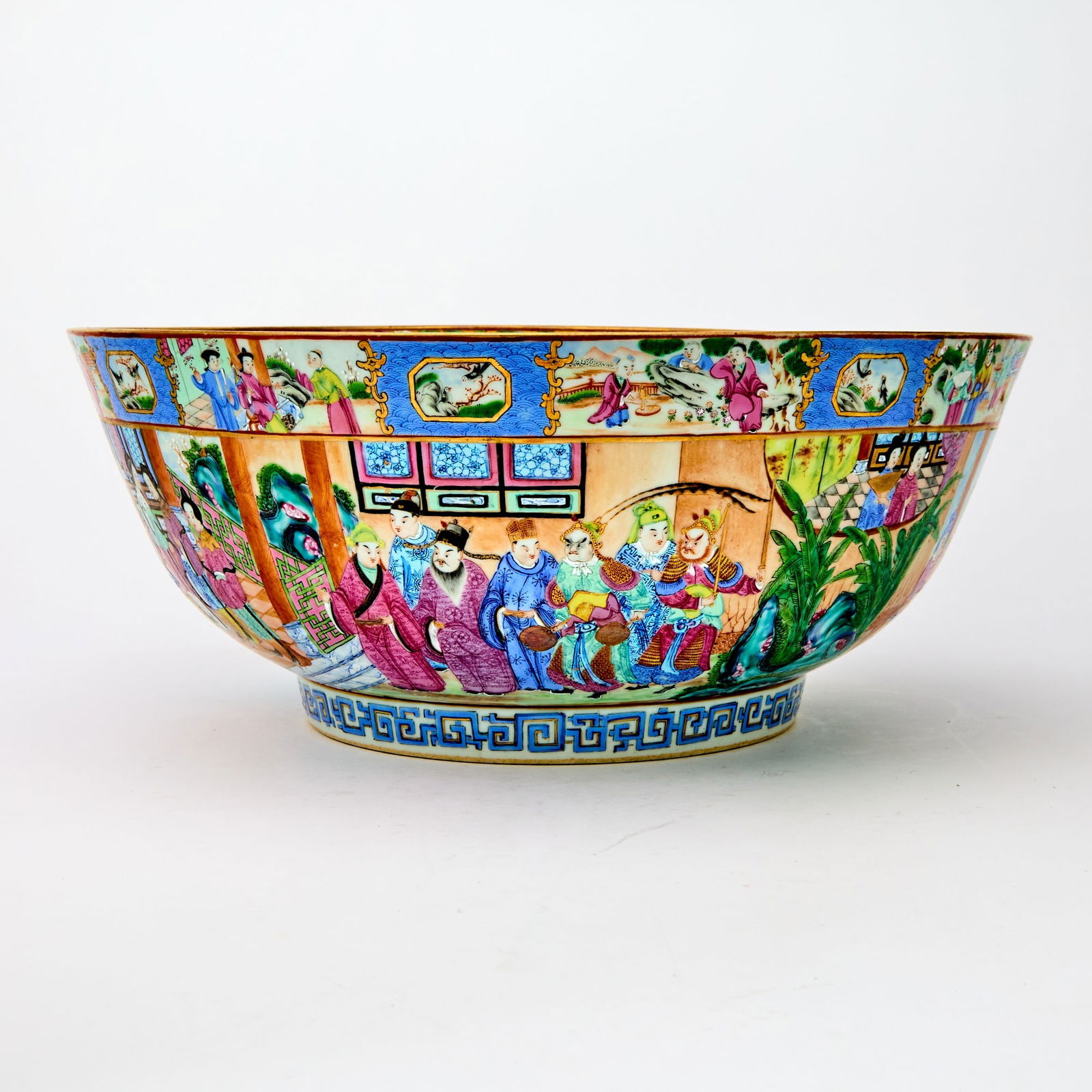 A Chinese Export Rose Mandarin Porcelain Punchbowl 1st Half 19th century (1 of 5)