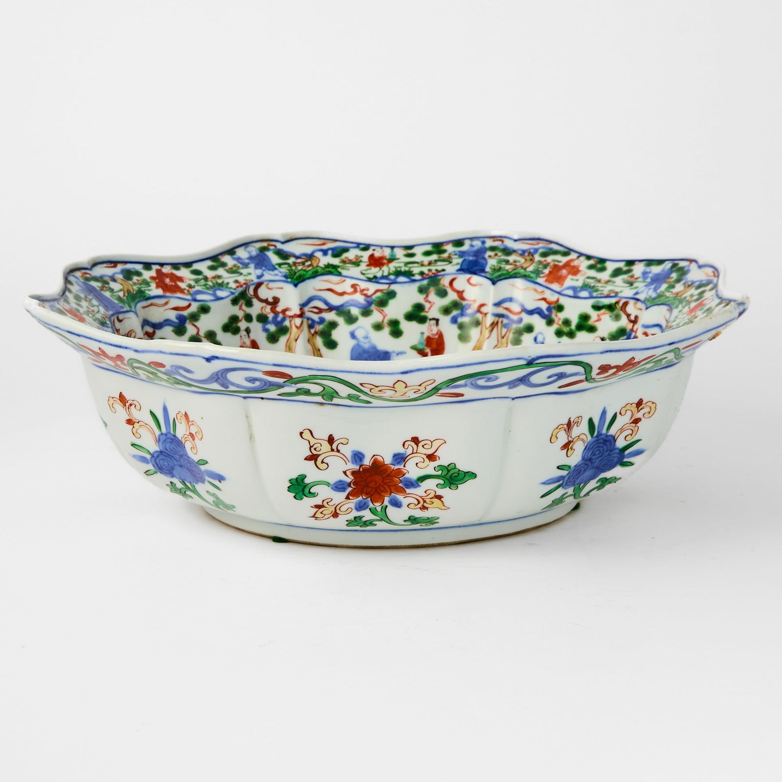 A Chinese Wucai Porcelain Bowl Wanli Mark, 19th-20th Century (1 of 4)