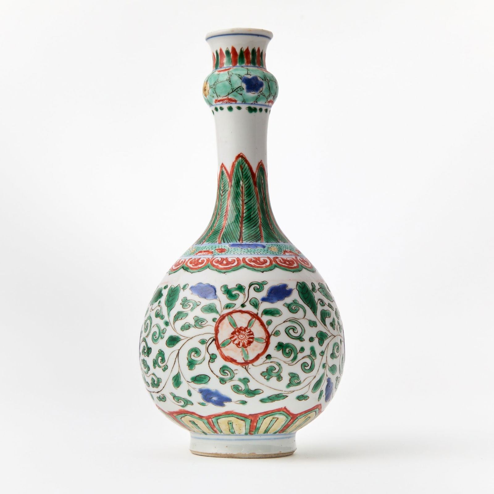 A Chinese Famille Verte Porcelain Garlic-Neck Bottle Vase Kangxi Period (1 of 5)