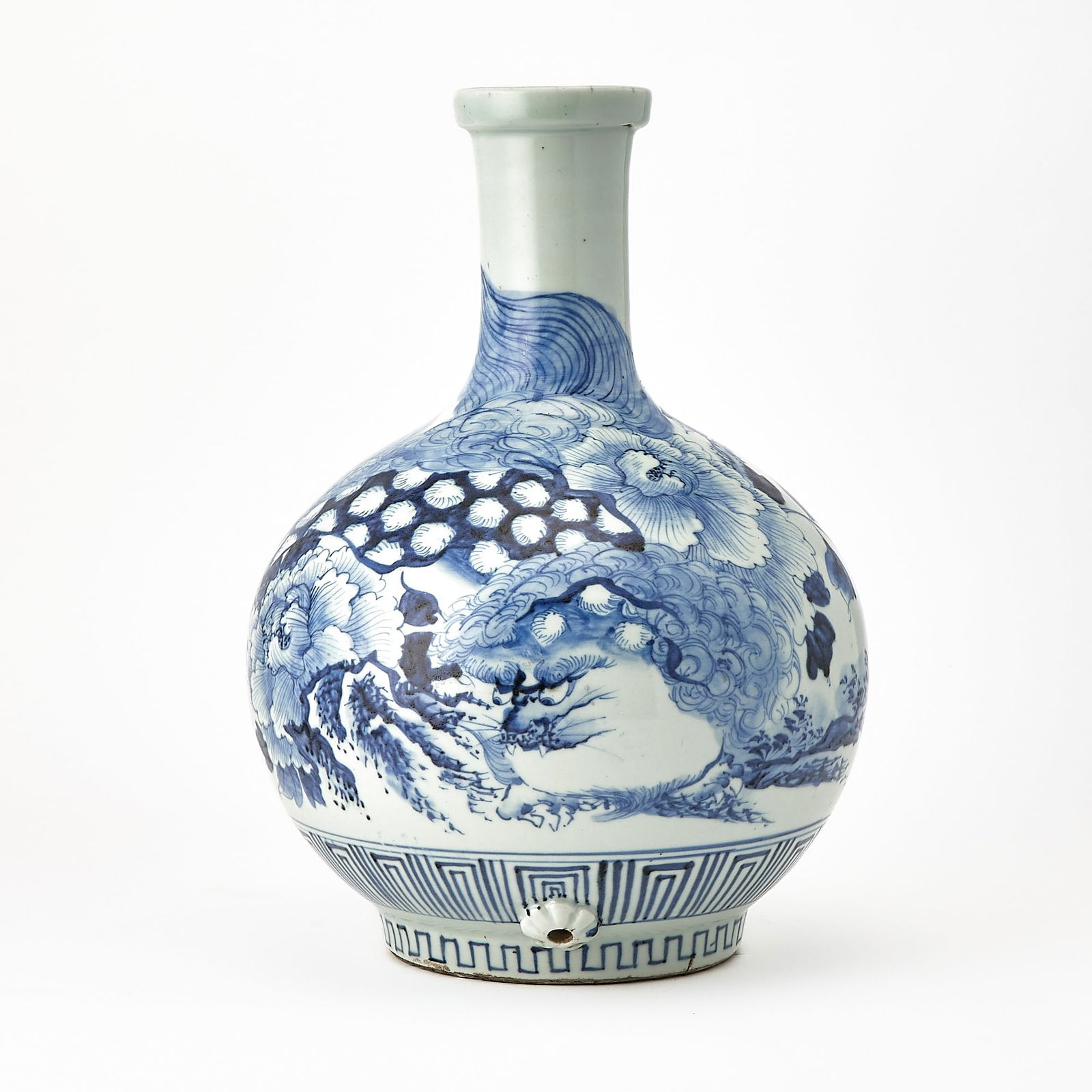 A Japanese Blue and White Porcelain Cistern 18th Century (1 of 8)