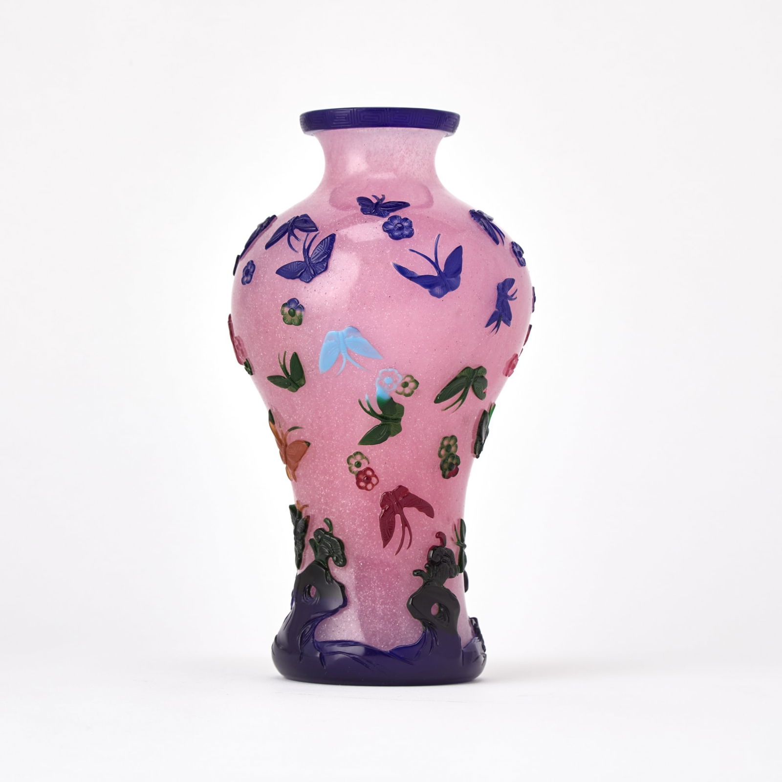 A Chinese Glass Overlay Baluster Vase Qianlong Mark, Late Qing-Republic Period (1 of 7)