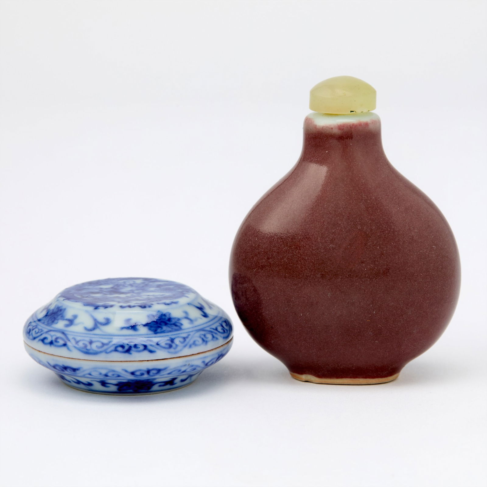 Two Chinese Porcelain Snuff Bottles (1 of 2)