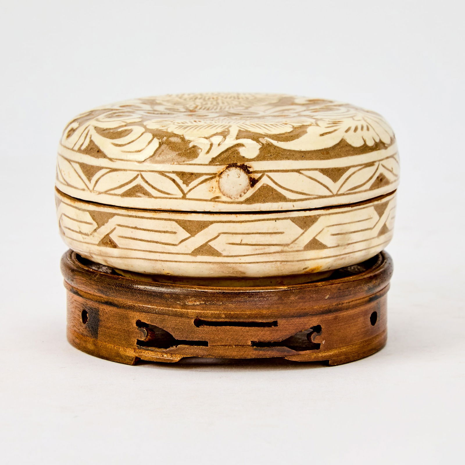 A Cizhou Type Powder Box and Cover Northern Song Dynasty (1 of 3)