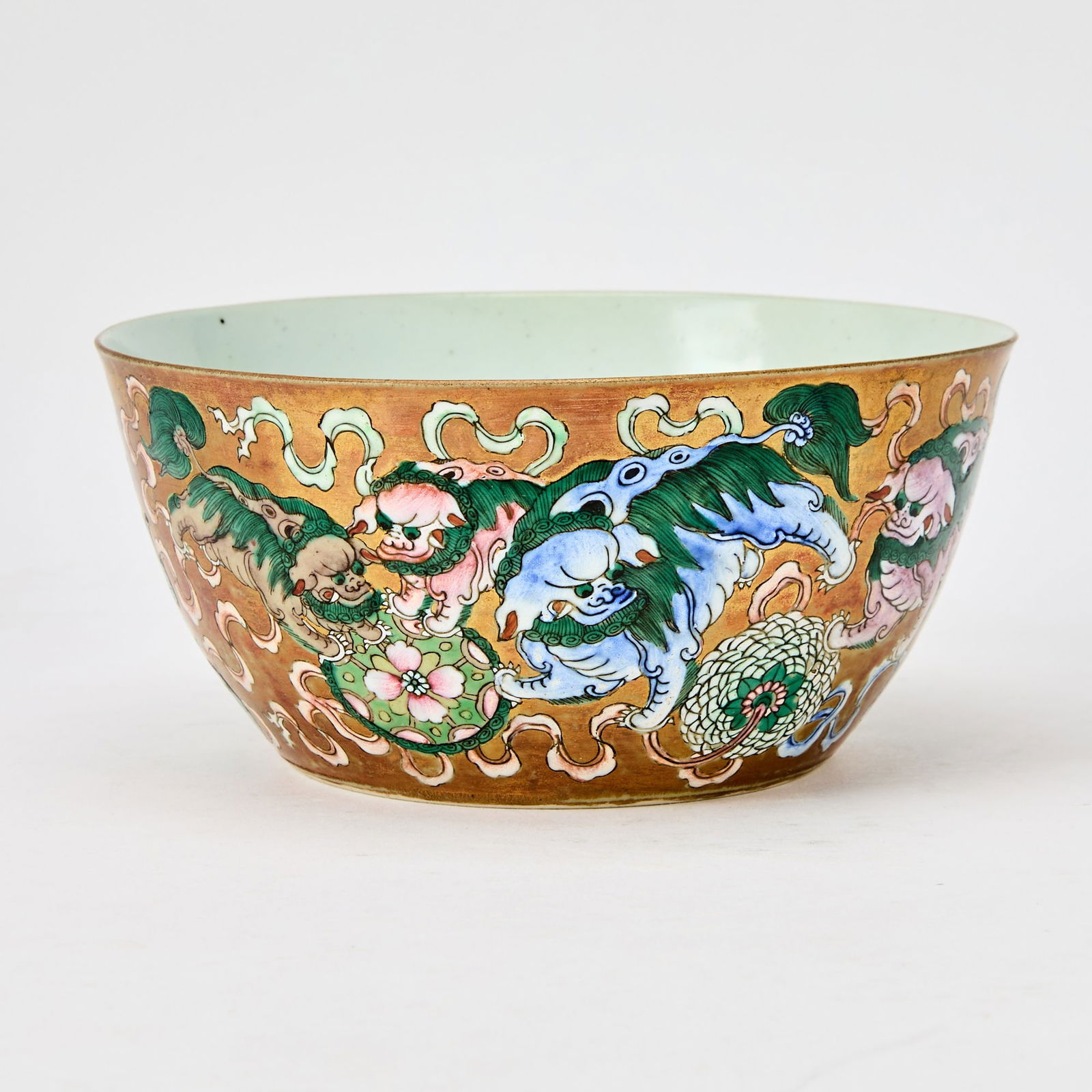 A Chinese Enameled Porcelain Bowl Late Qing Dynasty (1 of 3)