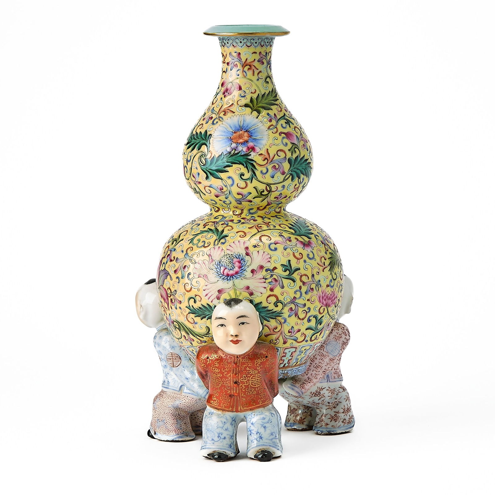 A Chinese Famille Rose Porcelain Vase Qianlong Mark, Late Qing-Republic Period (1 of 6)