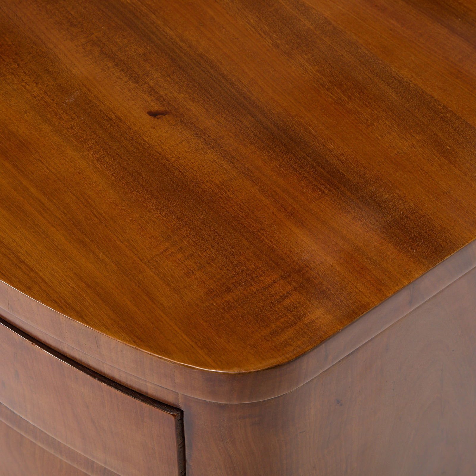 Pair of Biedermeier Walnut Chest of Drawers - 2