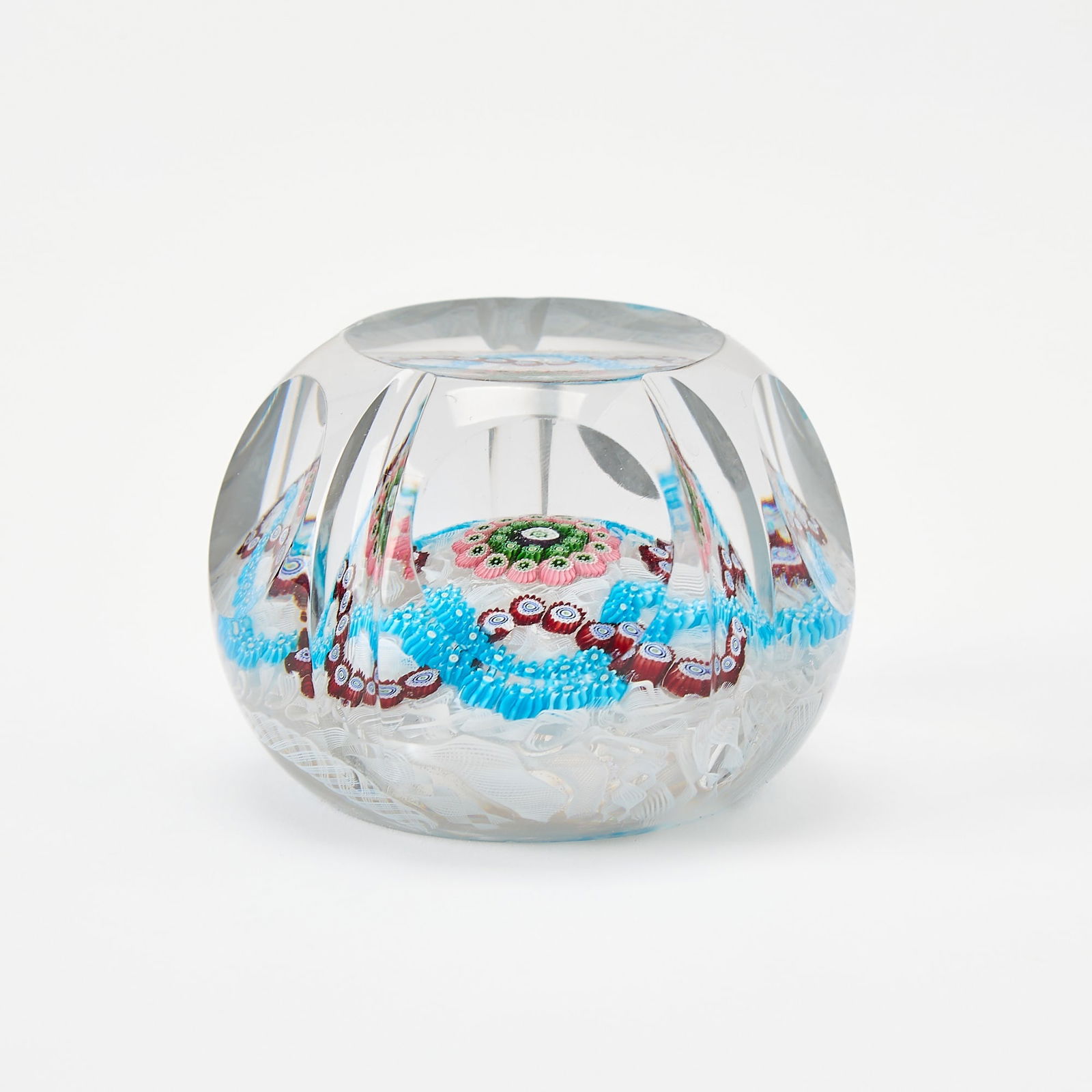 Clichy Interlaced Garland on Carpet Muslin Glass Paperweight: Height 2 1/4 inches, diameter 3 inches.