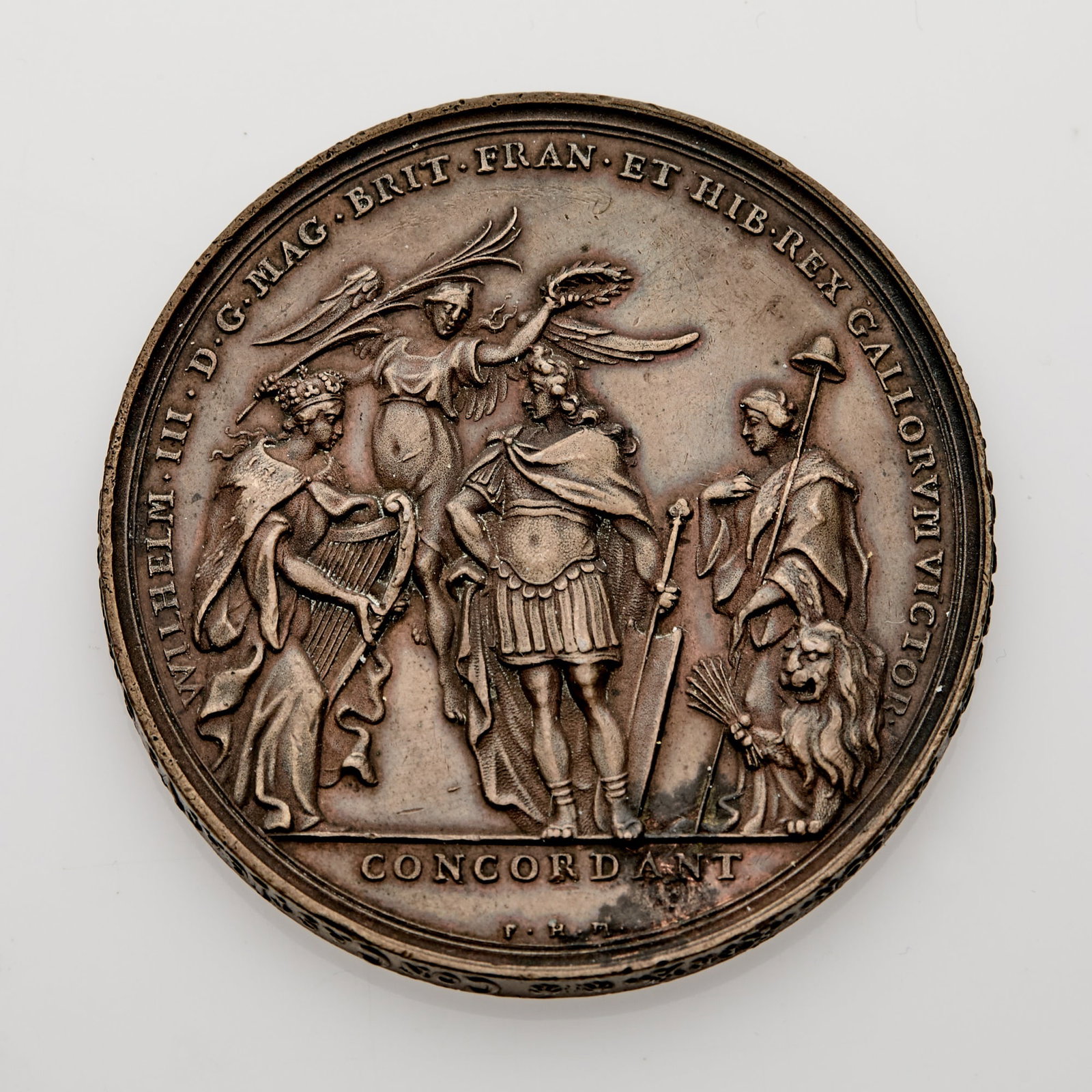 Great Britain and Netherlands. c. 1692 Battle of La Hogue Medal. Bronze. 49.6mm. 55.91g.: Commemorates the Anglo-Dutch naval victory over the French at the spring 1692 Battle of La Hogue. OBV: King William III crowned by Victory, above, a rudder in his hand, standing between Hibernia with