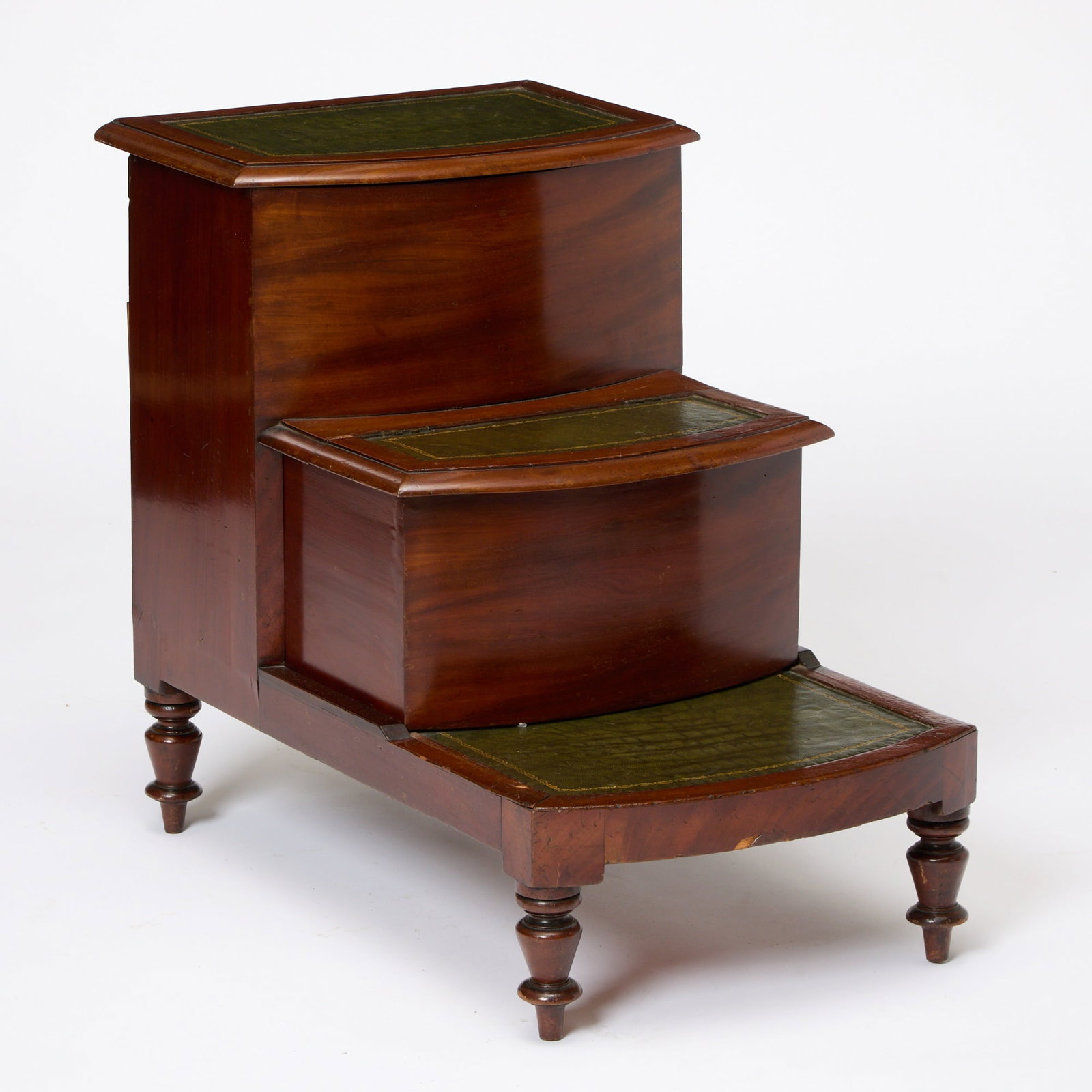 Late Regency Mahogany Bedsteps: Second quarter 19th centuryHeight 26 inches, width 28 inches, depth 19 inches.