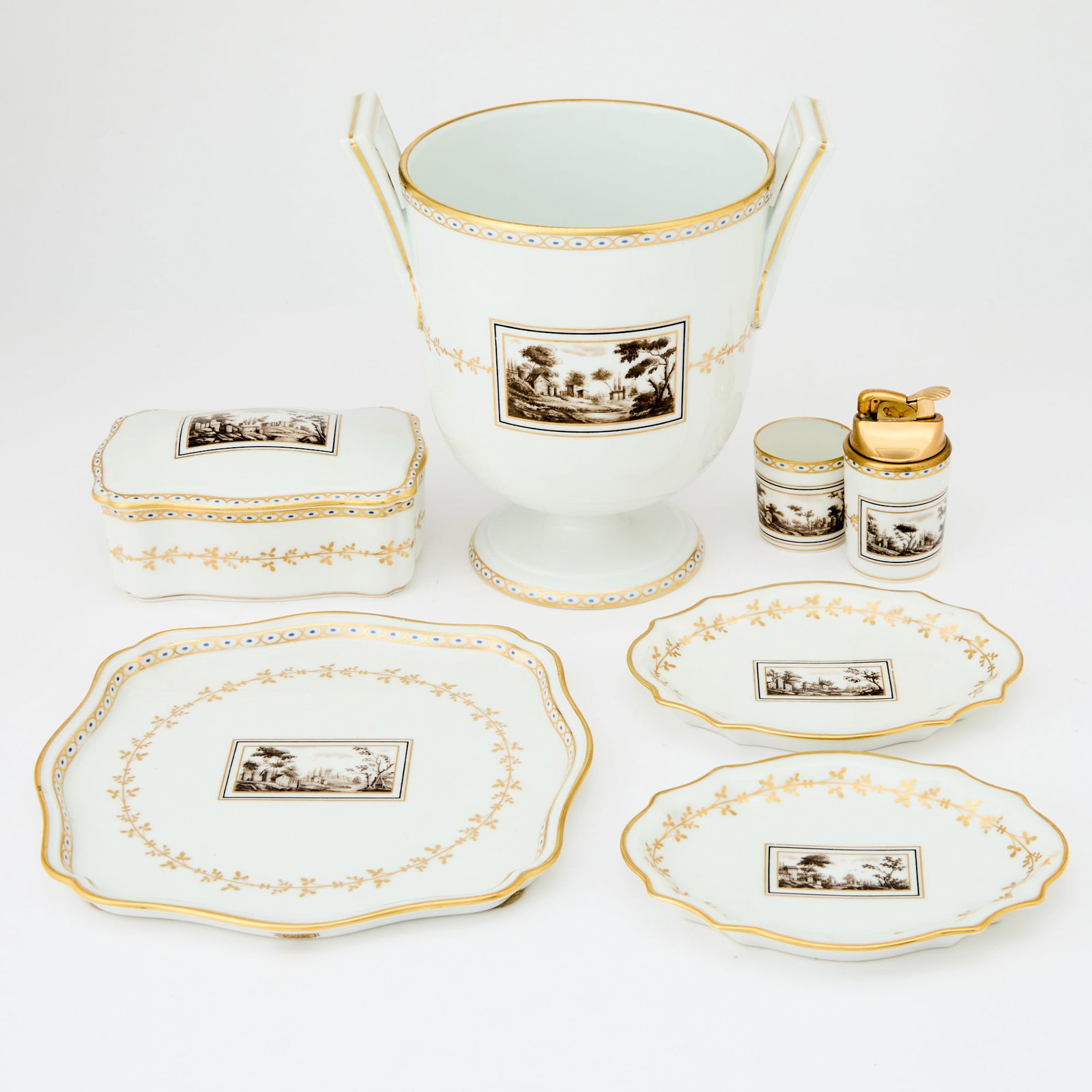 Group of Ginori Porcelain "Fiesole" Pattern Table Articles (1 of 7)