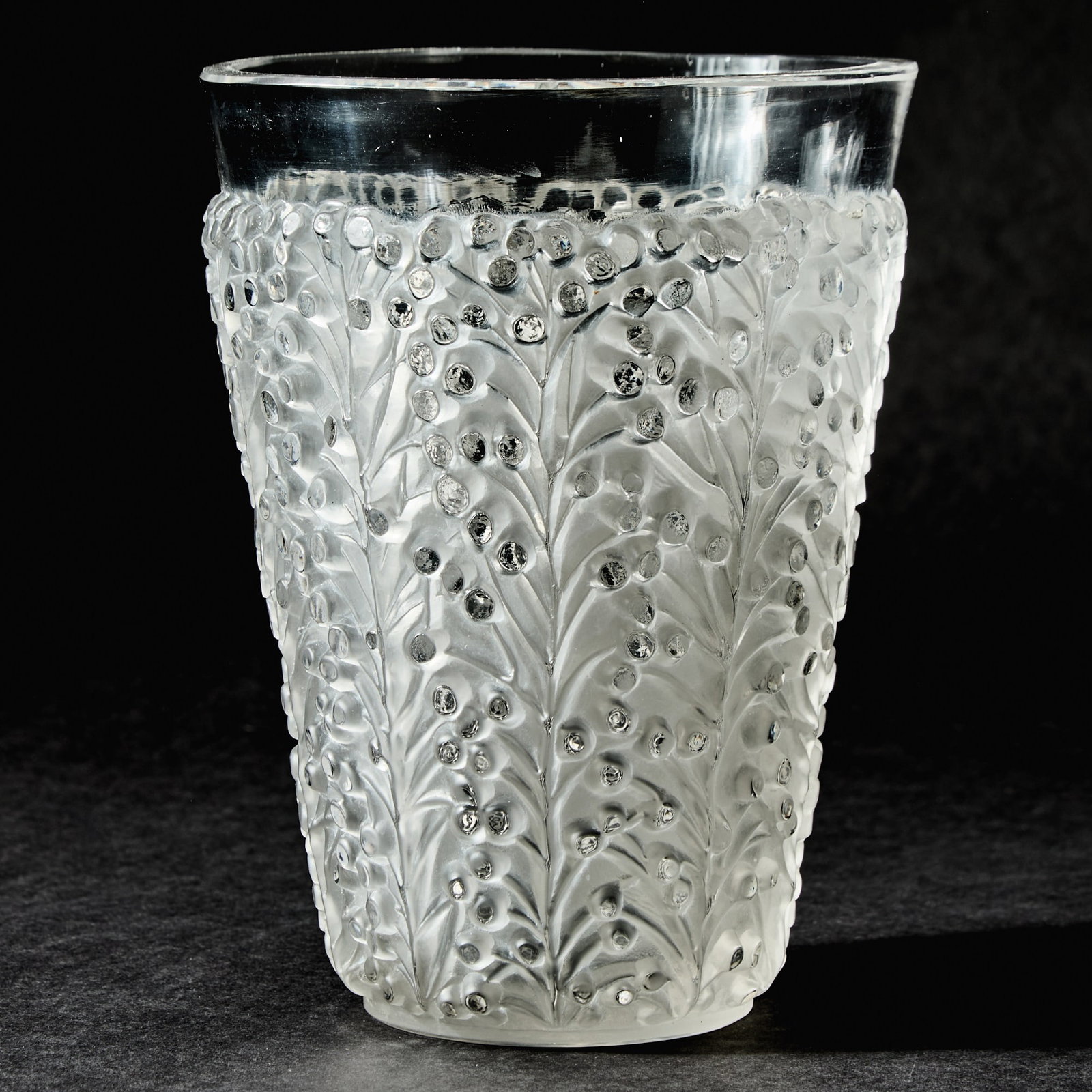 Lalique Molded Glass Vase: Saint-Tropez (1 of 4)