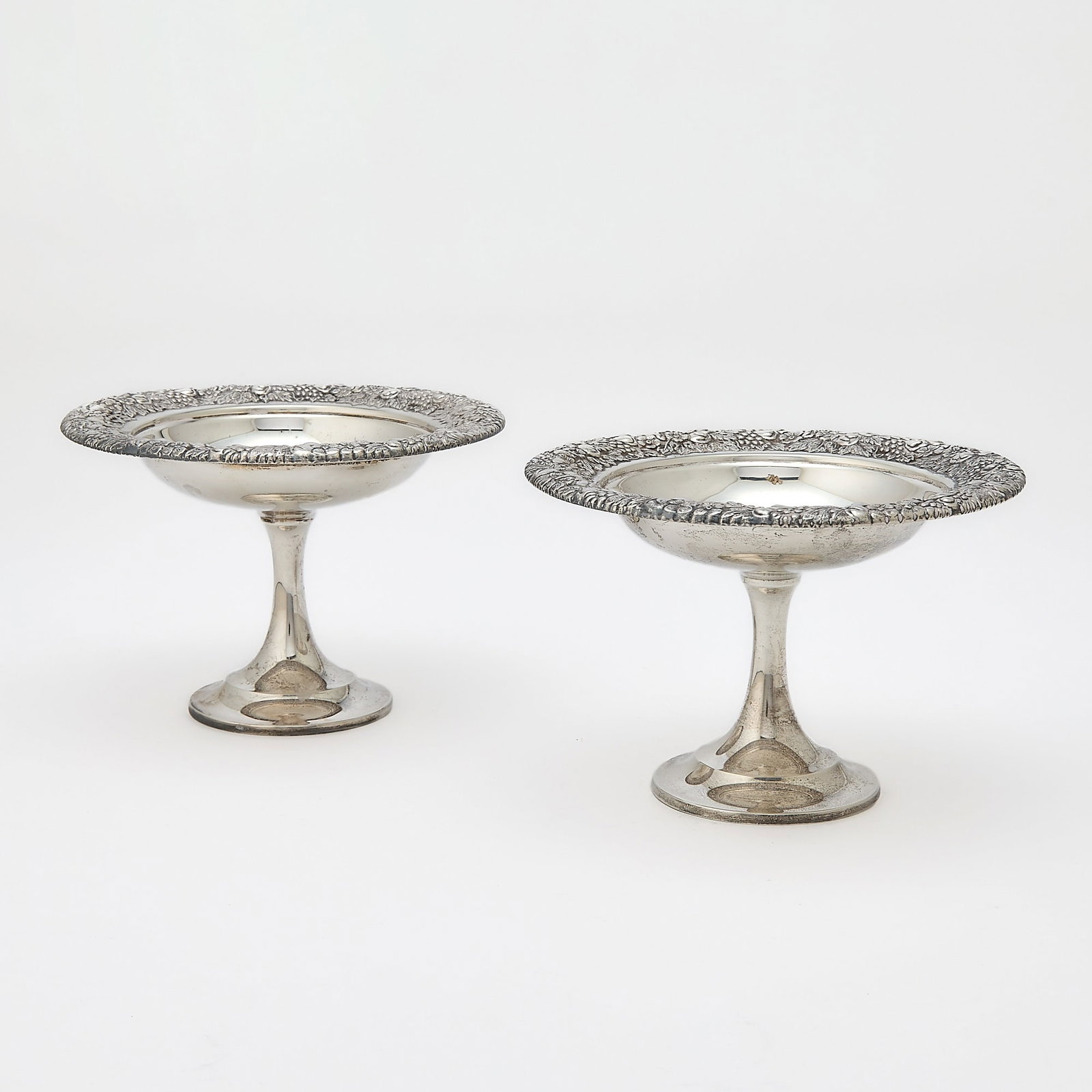 Pair of International Silver Co. Sterling Silver Tazzas (1 of 4)