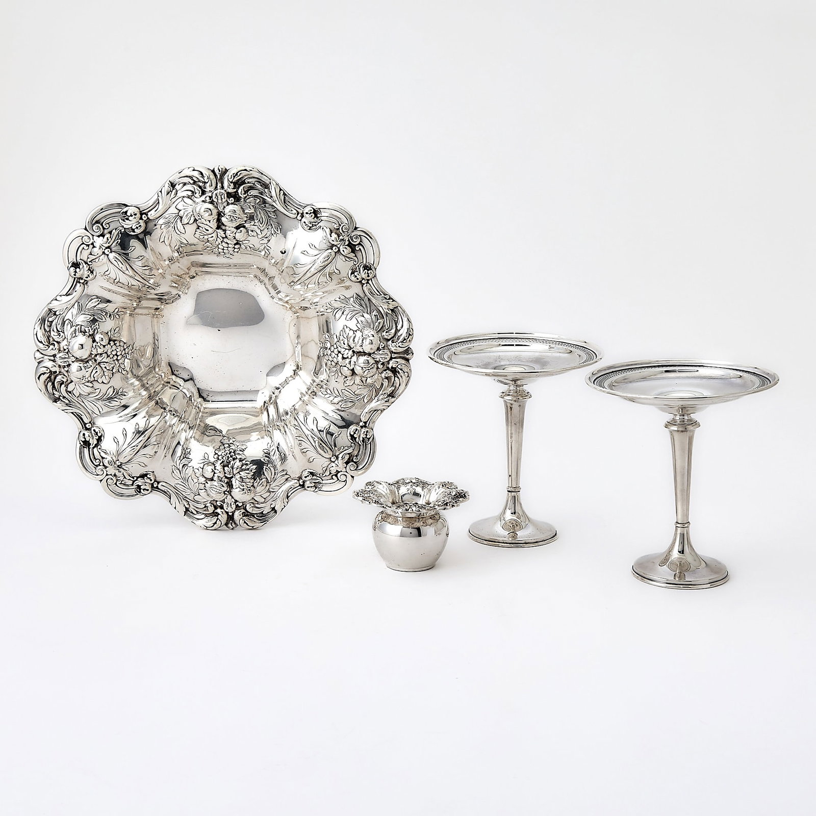 Reed & Barton Sterling Silver "Francis I" Pattern Fruit Bowl and Small Vase (1 of 7)