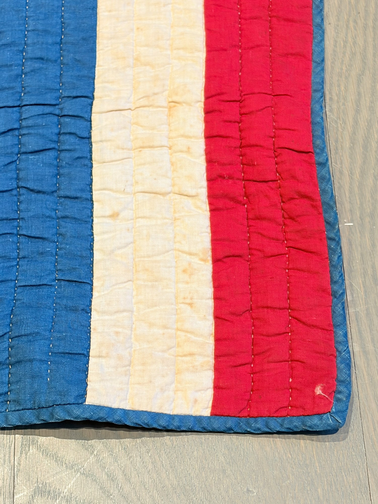 Pieced and Appliqued Cotton Hawai'ian Pre-Statehood Flag Quilt - 11