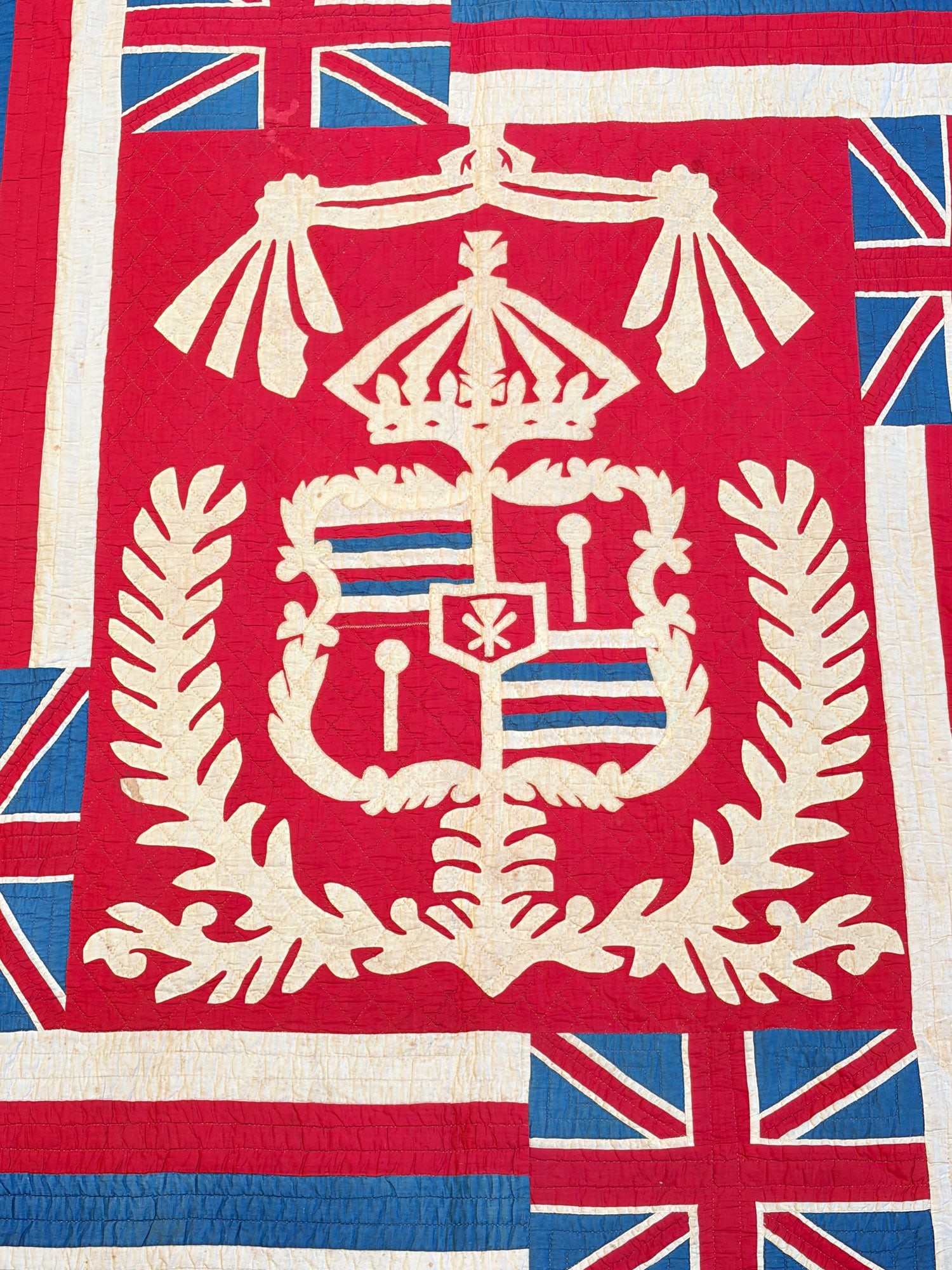 Pieced and Appliqued Cotton Hawai'ian Pre-Statehood Flag Quilt - 6