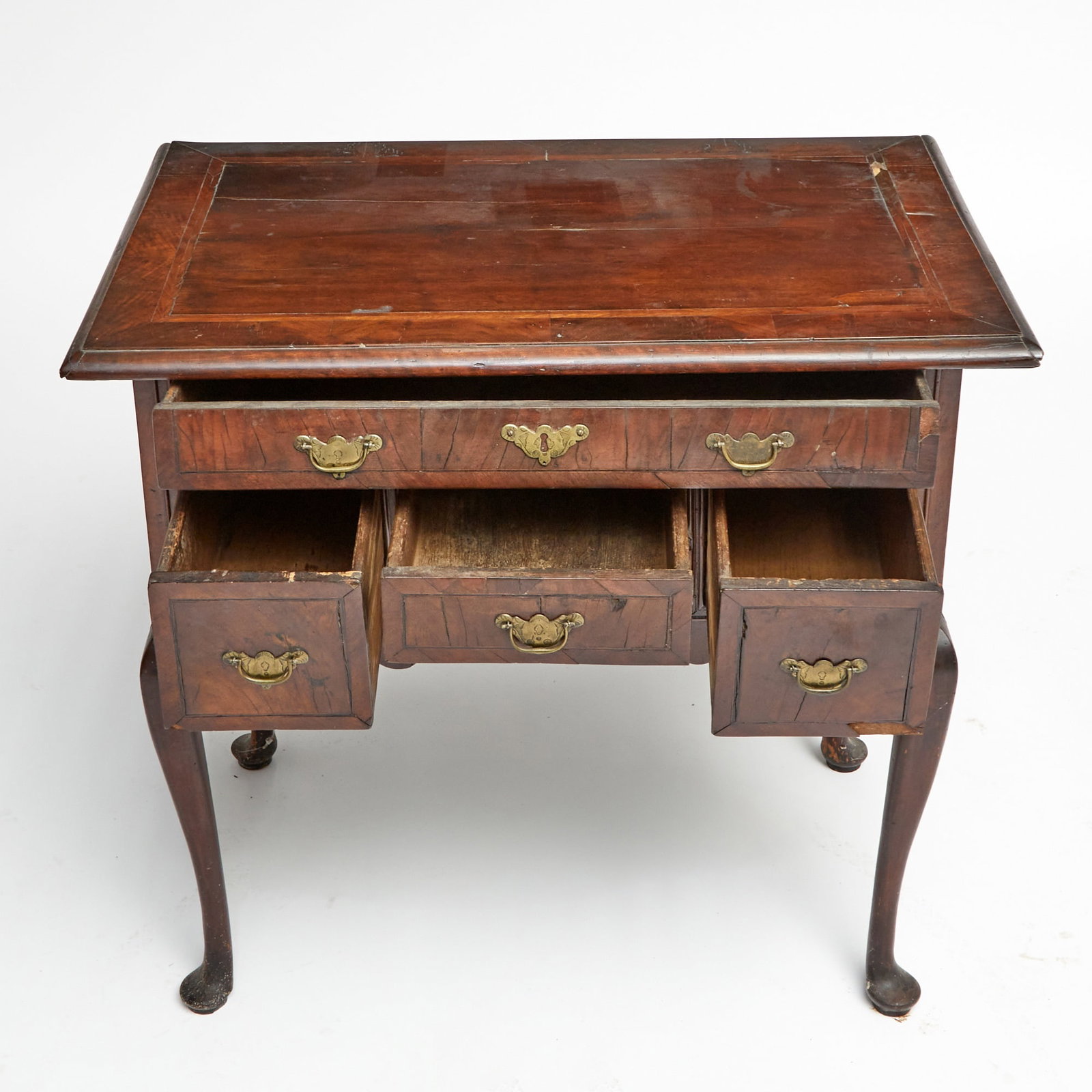 Queen Anne Walnut Dressing Table - 3