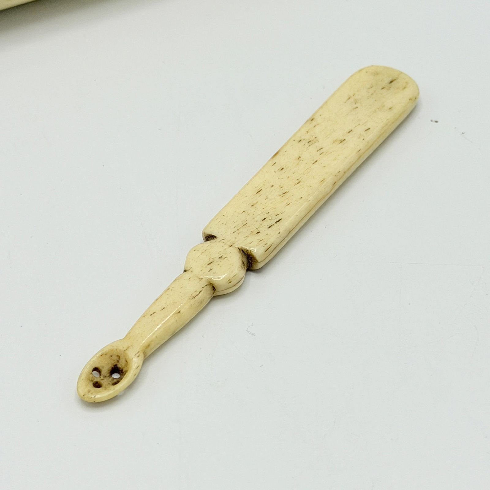 Bone Snuff Box and Spoon - 2