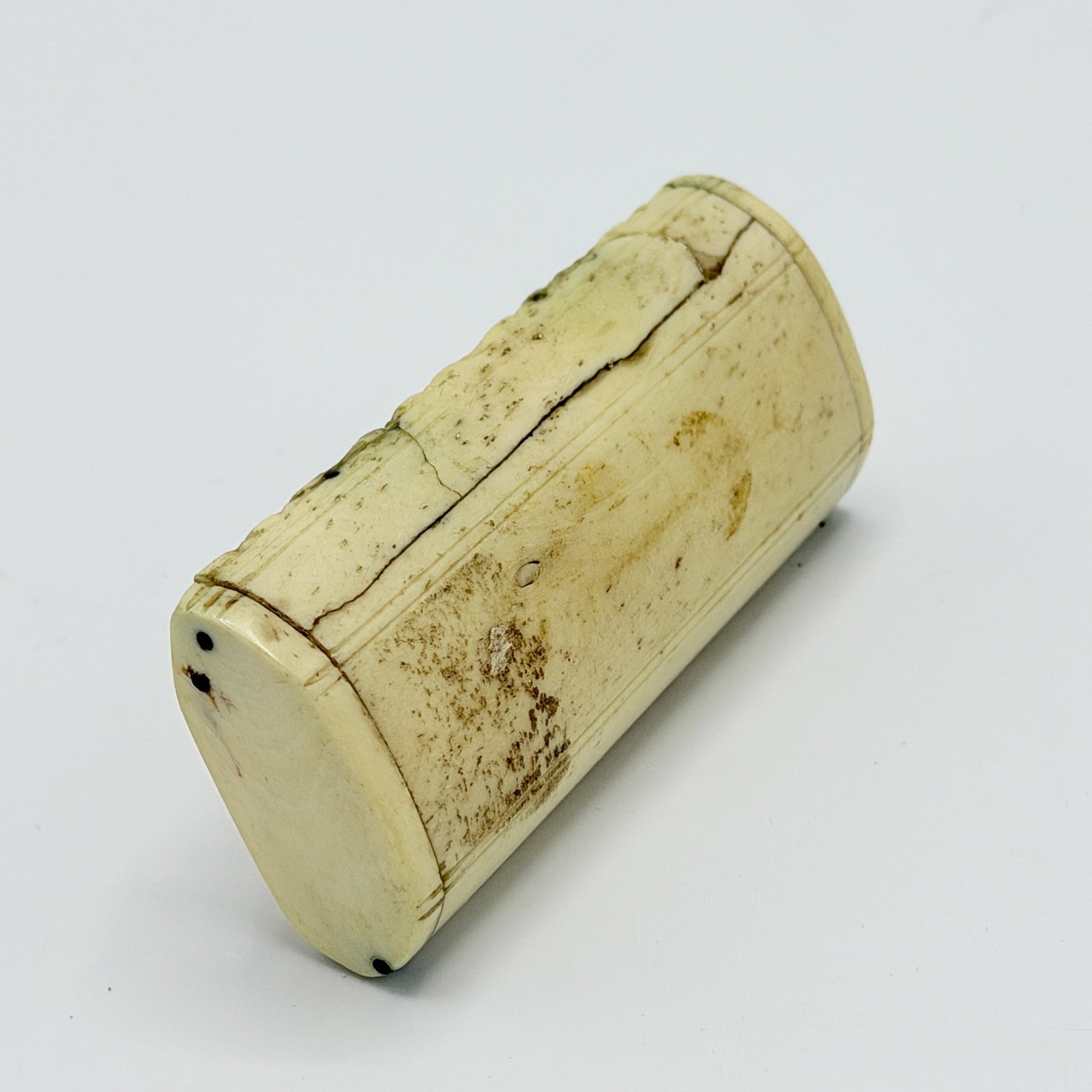 Bone Snuff Box and Spoon - 5