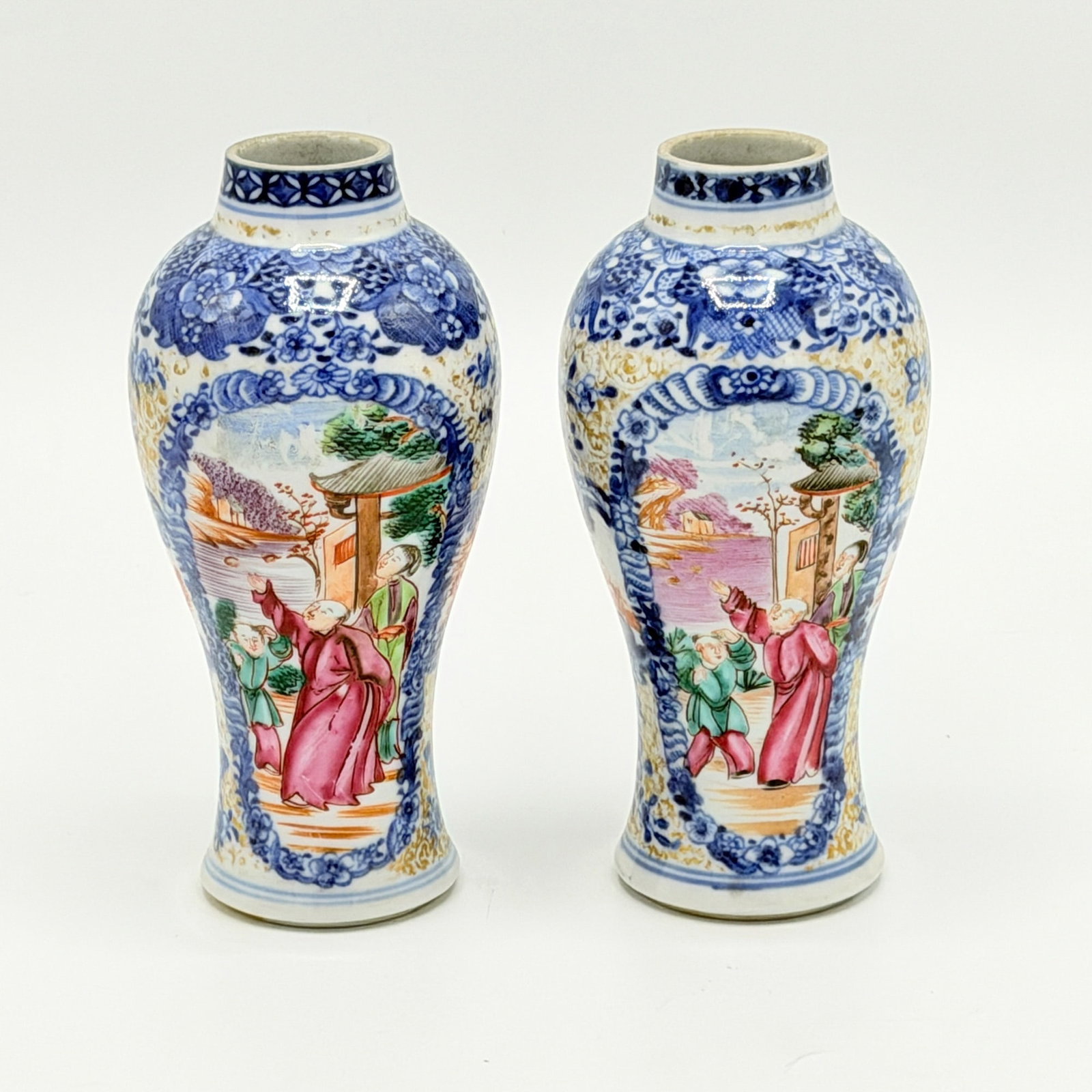 Pair of Chinese Porcelain Baluster-form Jars (1 of 6)