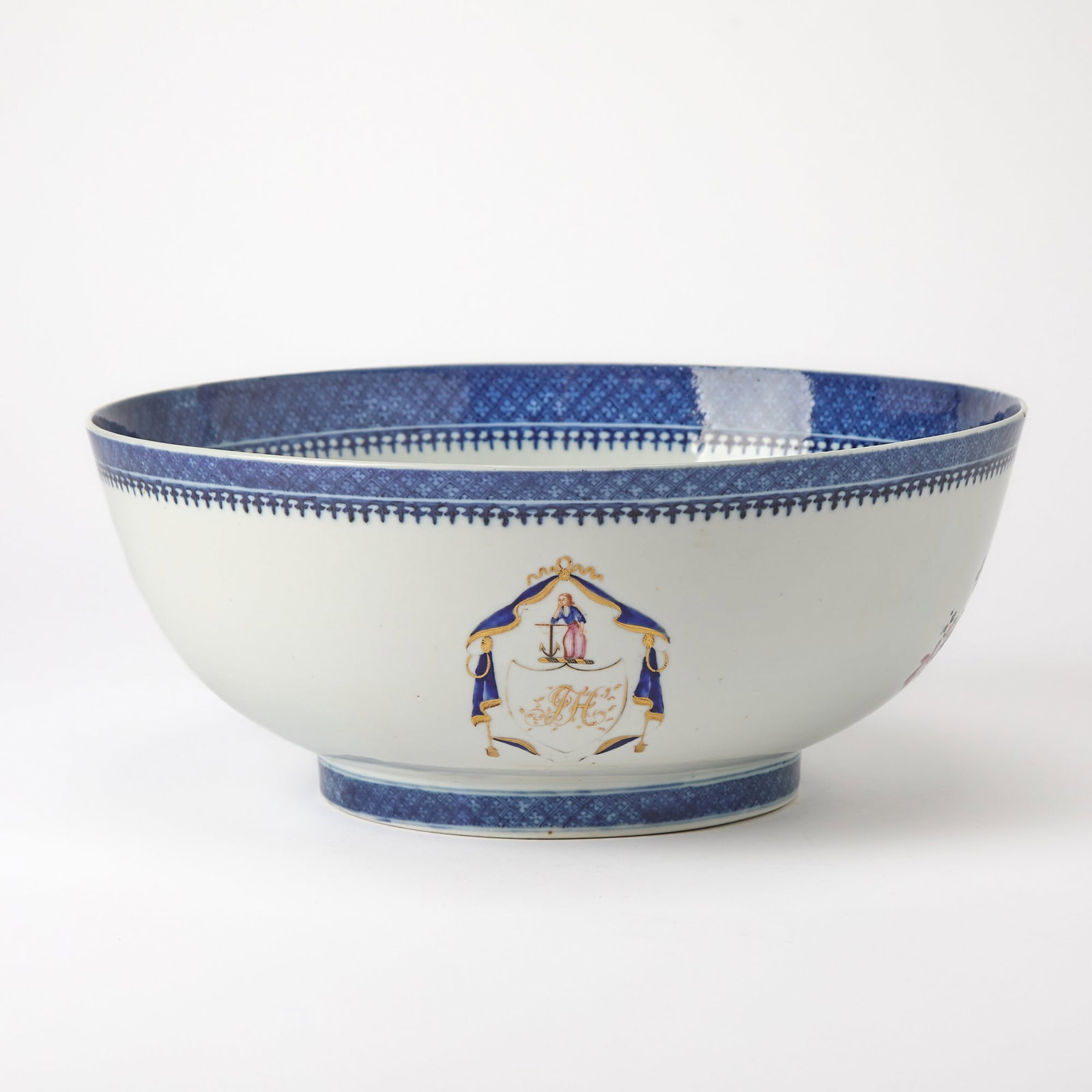 Chinese Export Porcelain Bowl (1 of 6)