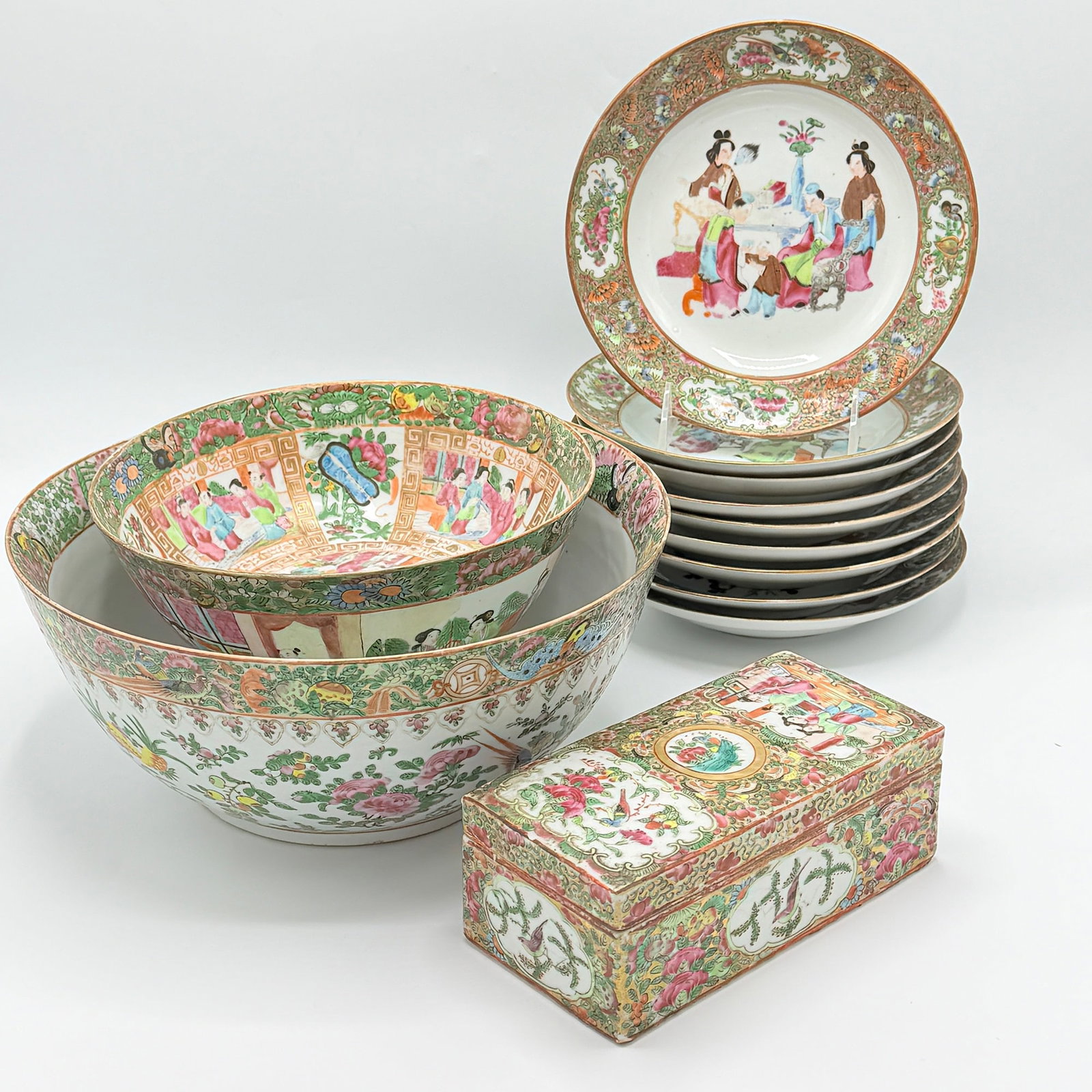 Group of Chinese Export Porcelain Rose Medallion Table Articles (1 of 15)