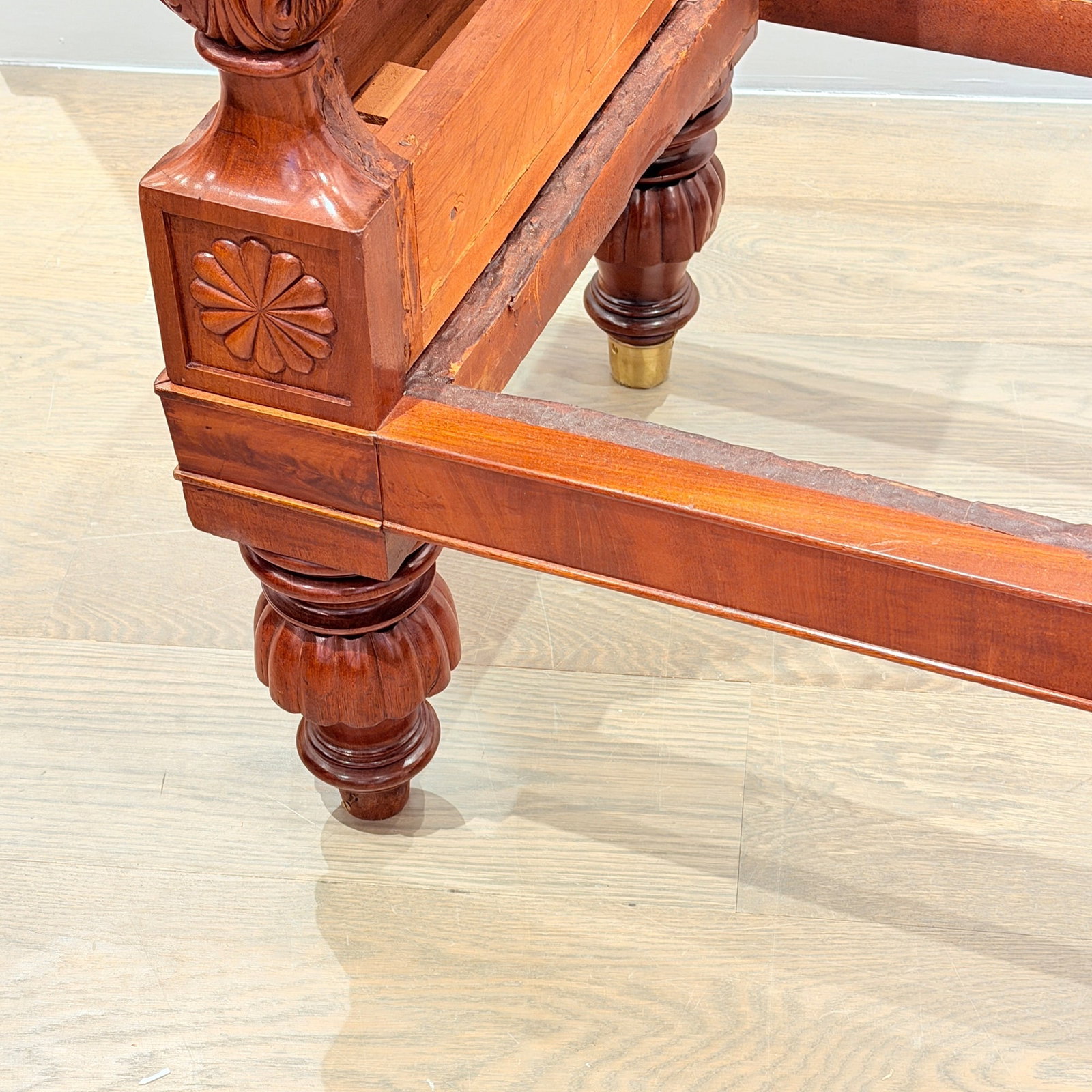 Classical Mahogany Sofa Frame - 4