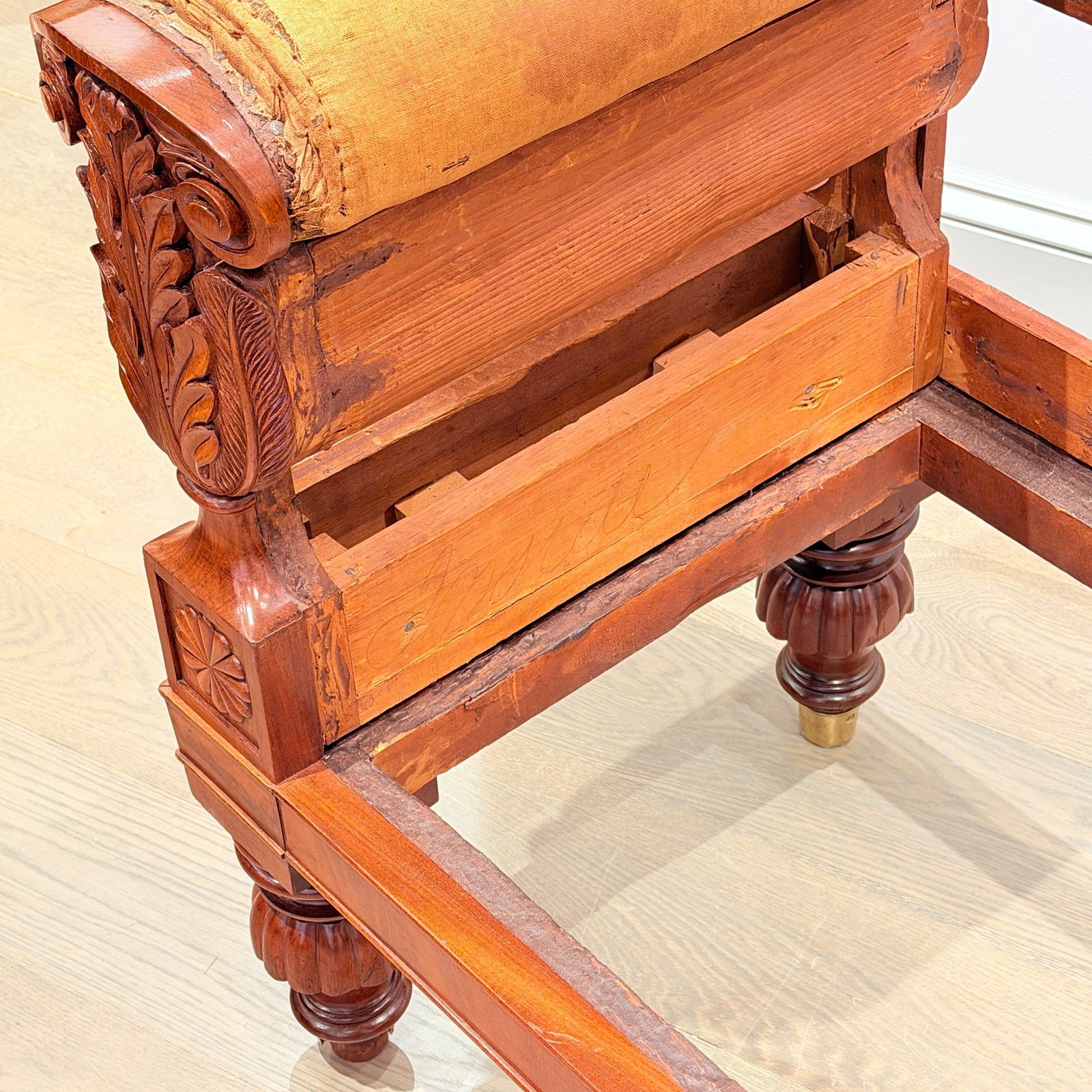Classical Mahogany Sofa Frame - 7