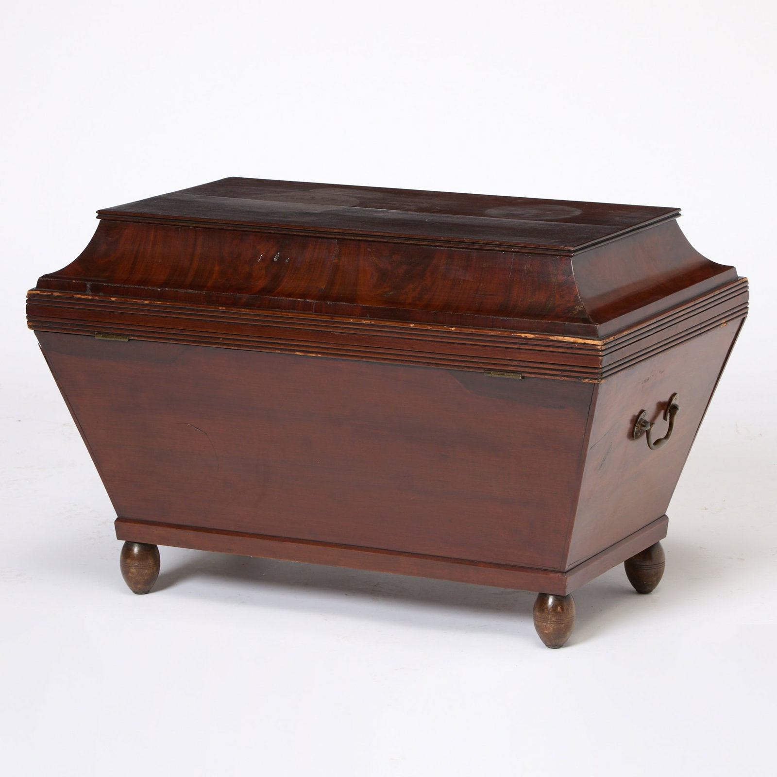 Classical Figured Mahogany Cellarette - 6