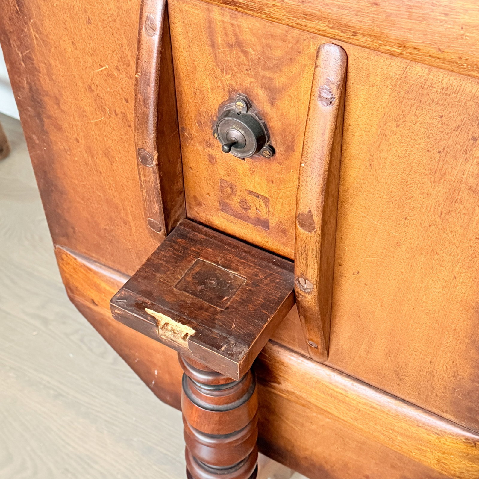 Federal Octagonal Tilt-top Candlestand - 6