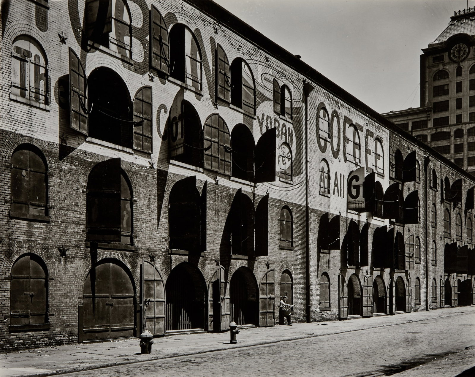 Berenice Abbott, Yuban Warehouse, Water and Dock Streets, Brooklyn, May 22 (1 of 3)