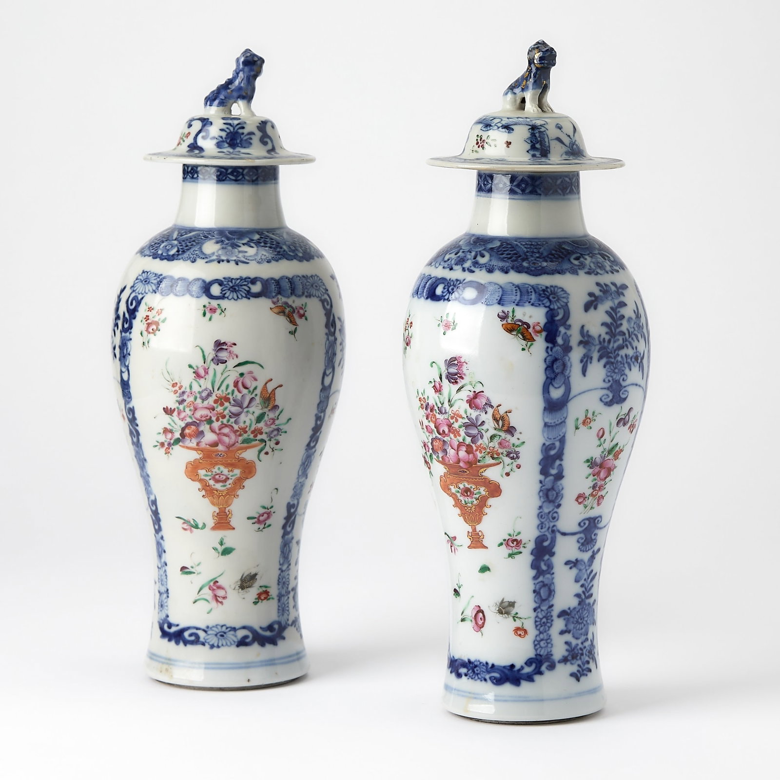 Pair of Chinese Export Porcelain Covered Vases (1 of 7)