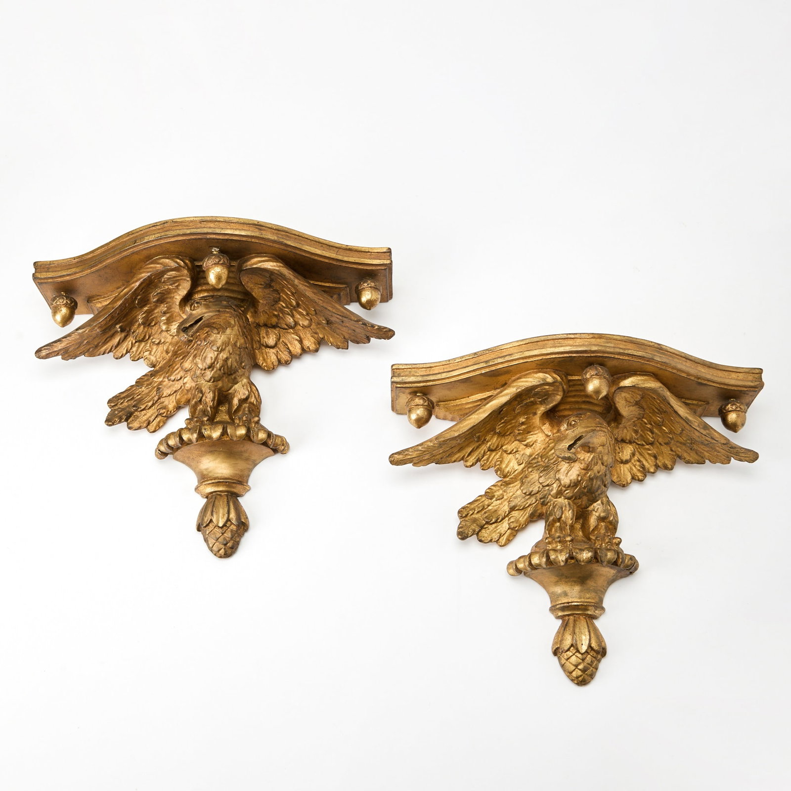 Pair of Eagle Form Giltwood Wall Brackets (1 of 4)