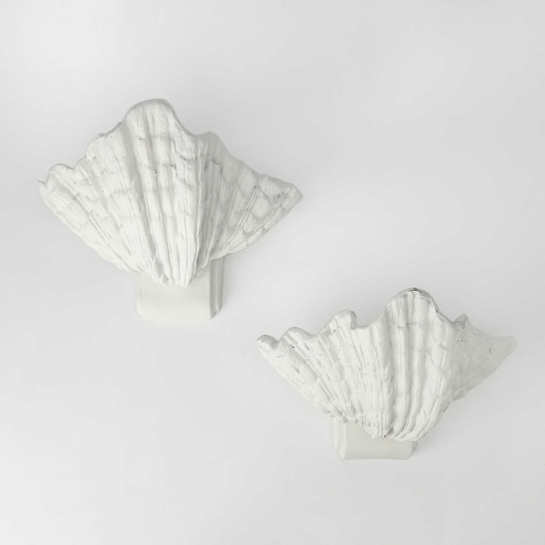 Pair of Serge Roche Style Fiberglass Shell Form Wall Pockets: Late 20th century Height 10 inches, width 15 1/2 inches, depth 11 inches
