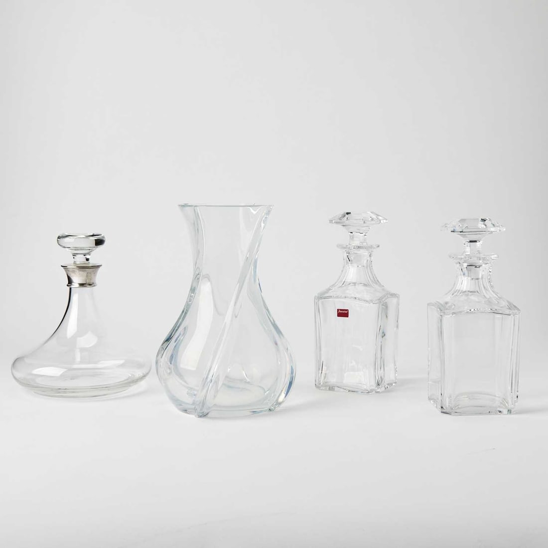 Two Baccarat Blown Glass "Perfection" Pattern Whiskey Decanters and Stoppers (1 of 6)