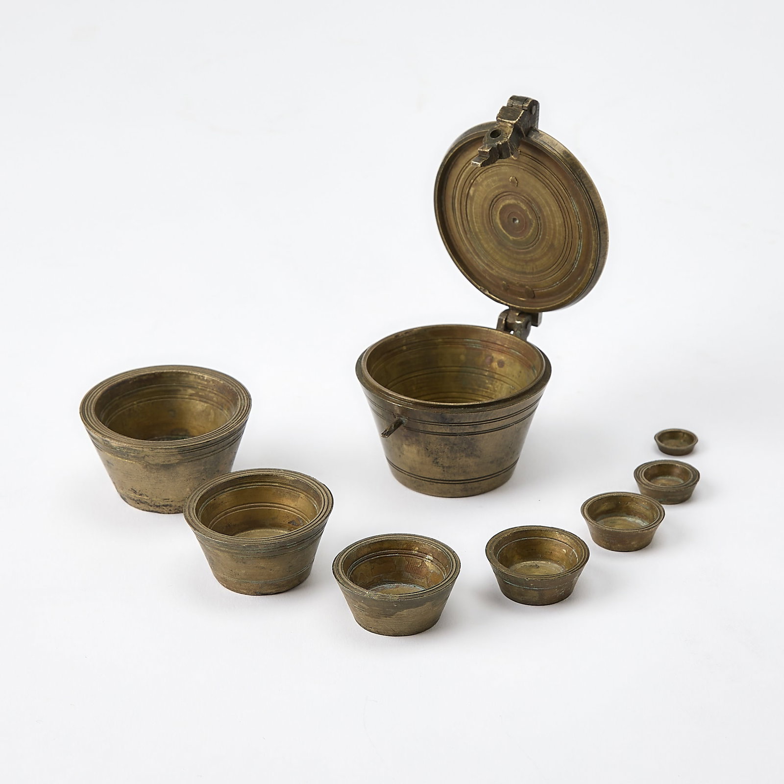Eight brass objects - 3