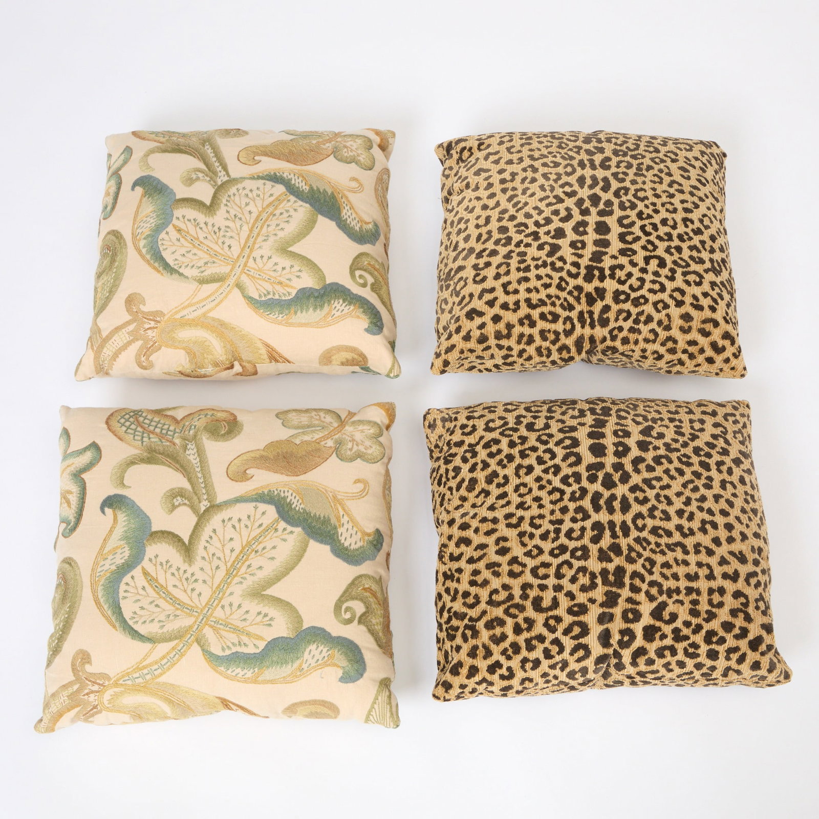 Two Pairs of Decorative Pillows (1 of 3)