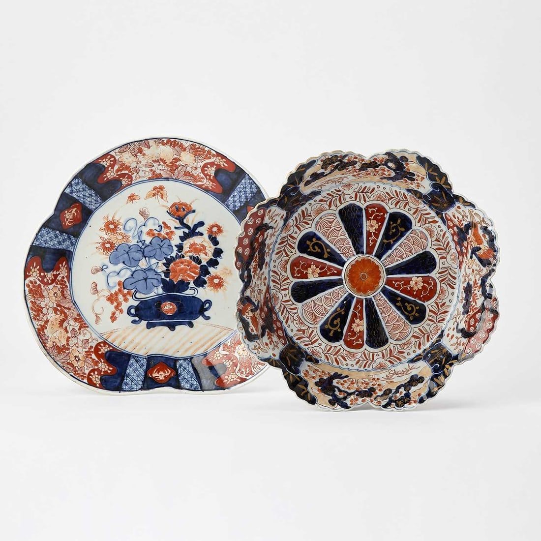 Two Japanese Imari Porcelain Table Articles (1 of 6)