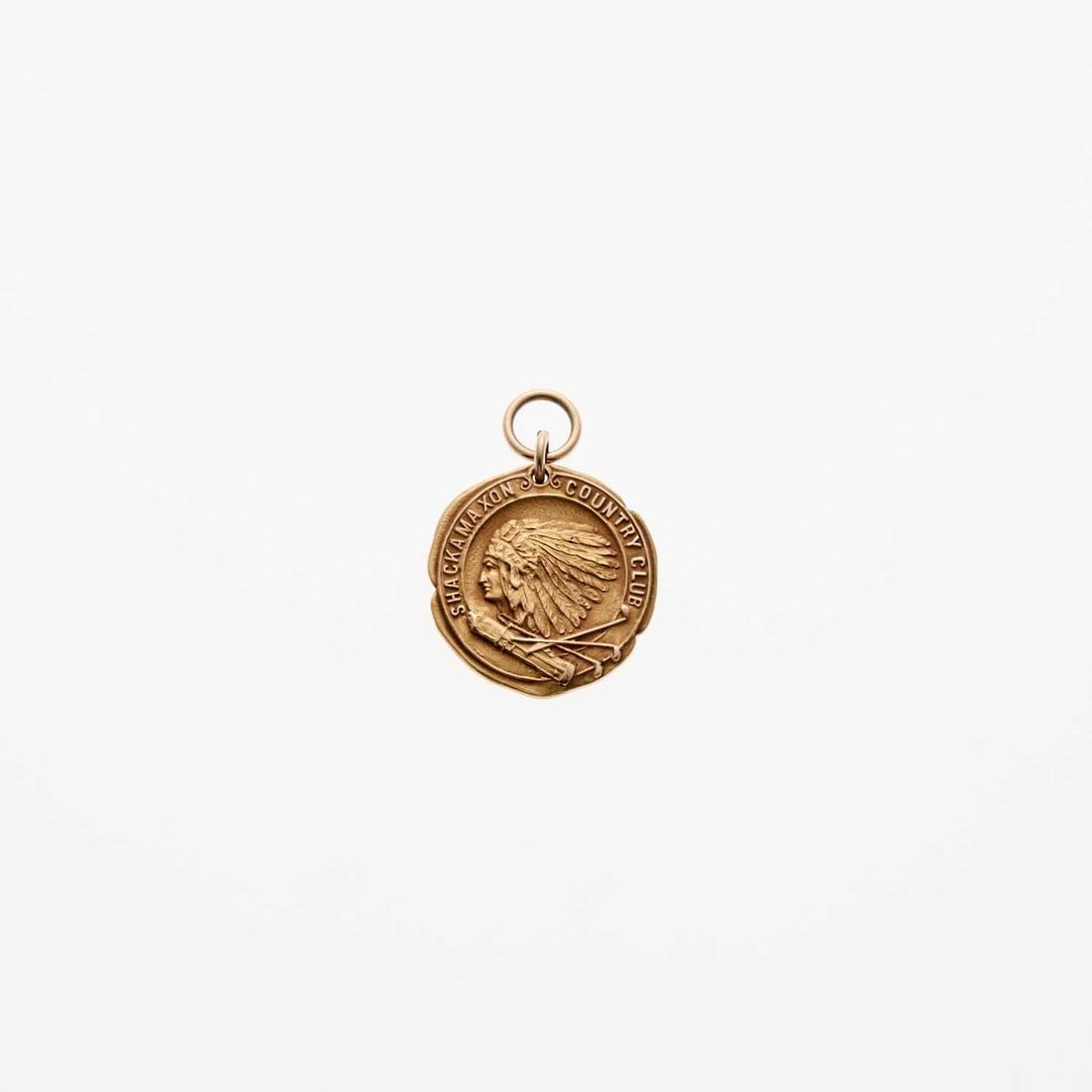United States. 1919 Shackamxon Country Club Golf Tournament Medal. Gold. Mint State. 17.5g. 30mm.: OBV: Profile of an Indigenous man in a bonnet with a golf bag and crossed club beneath. "SHACKAMAXON COUNTRY CLUB" at periphery. REV: Engraved inscription "1919 / ANNUAL / INVITATION / GOLF TOURNAMENT
