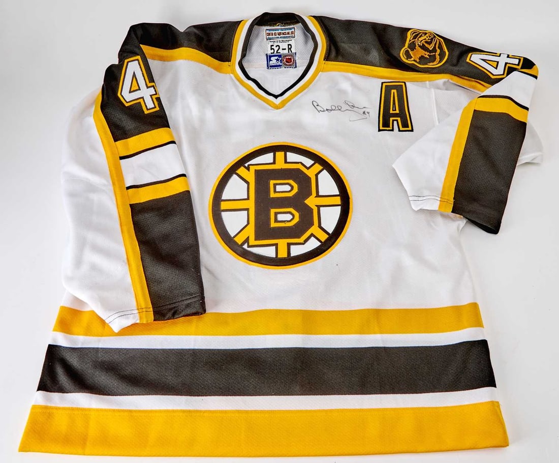 Bruins Jersey signed by Bobby Orr: Jersey seems to be 1995-2006 style. Signature appears on upper-right chest area. With March 2026 Beckett Letter of Authenticity.
