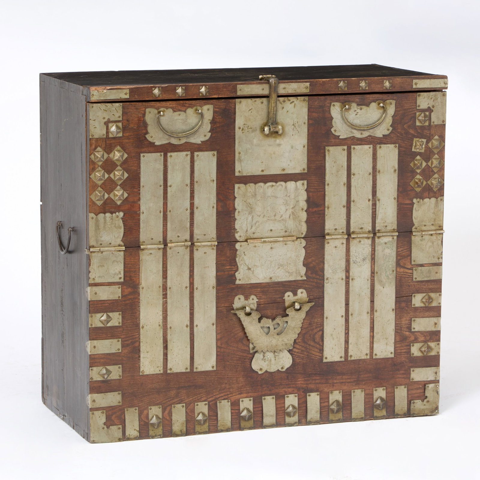 Korean Brass-Mounted Elmwood Bandaji Chest (1 of 6)