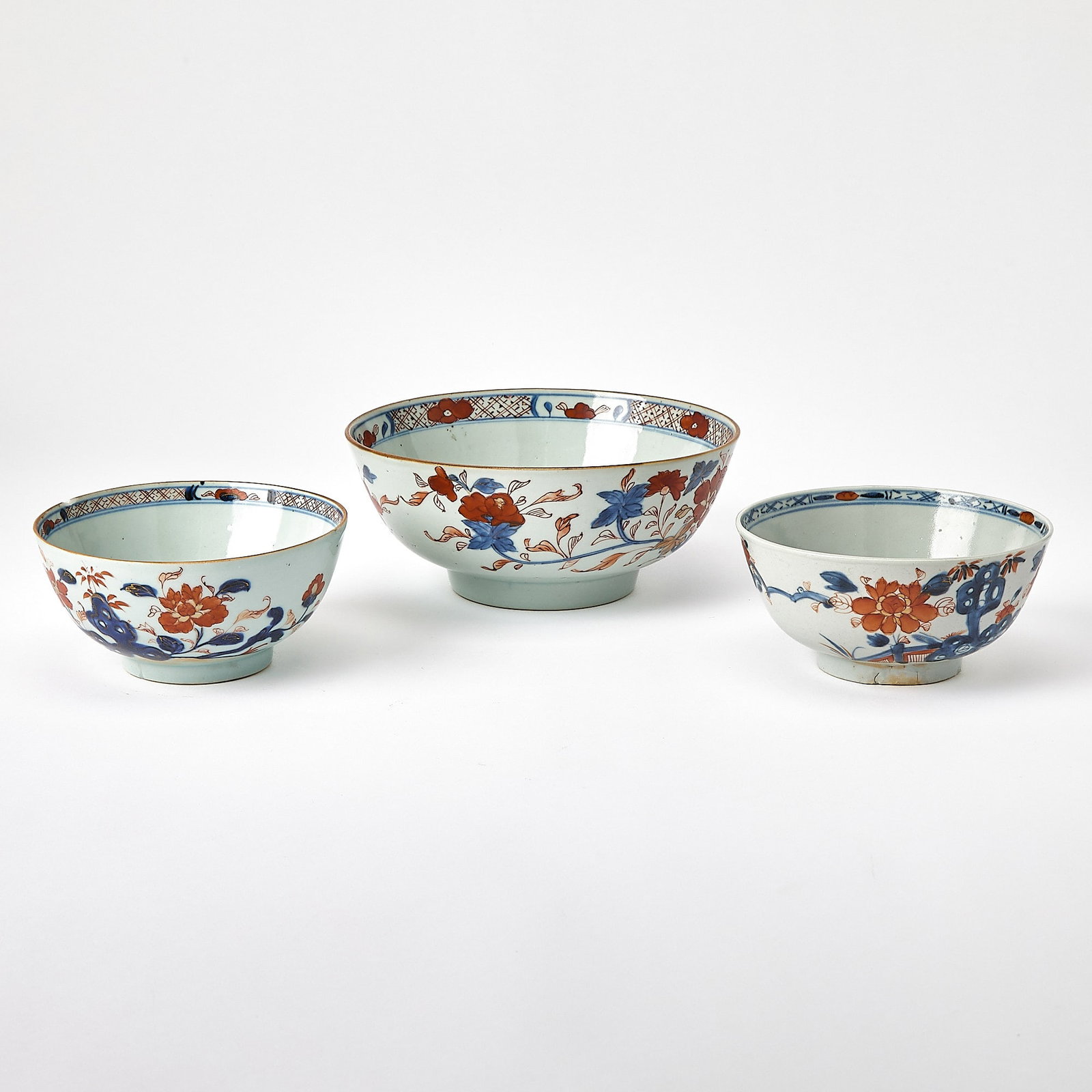 Three Chinese Export Porcelain Imari Bowls (1 of 5)