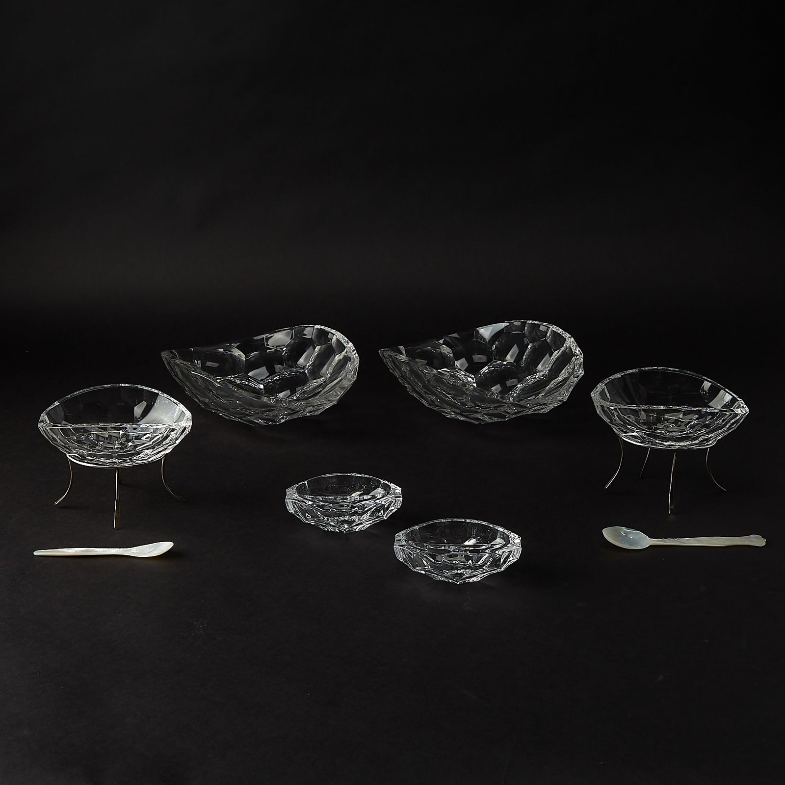 Set of Six Steuben Tortoisehsell Glass Bowls (1 of 5)