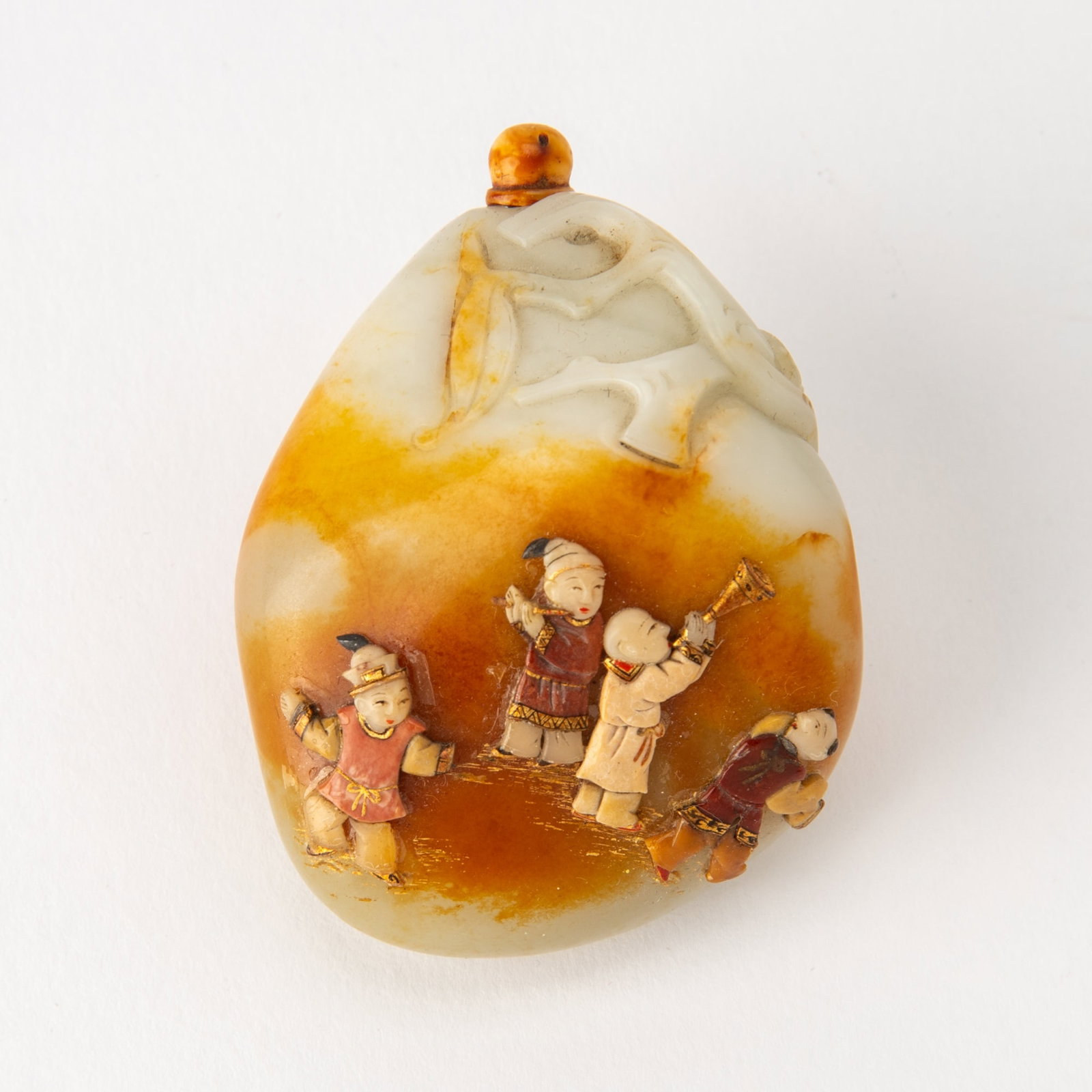 A Japanese-Embellishment Chinese Carved Pebble Jade Snuff Bottle Bottle 18th Century