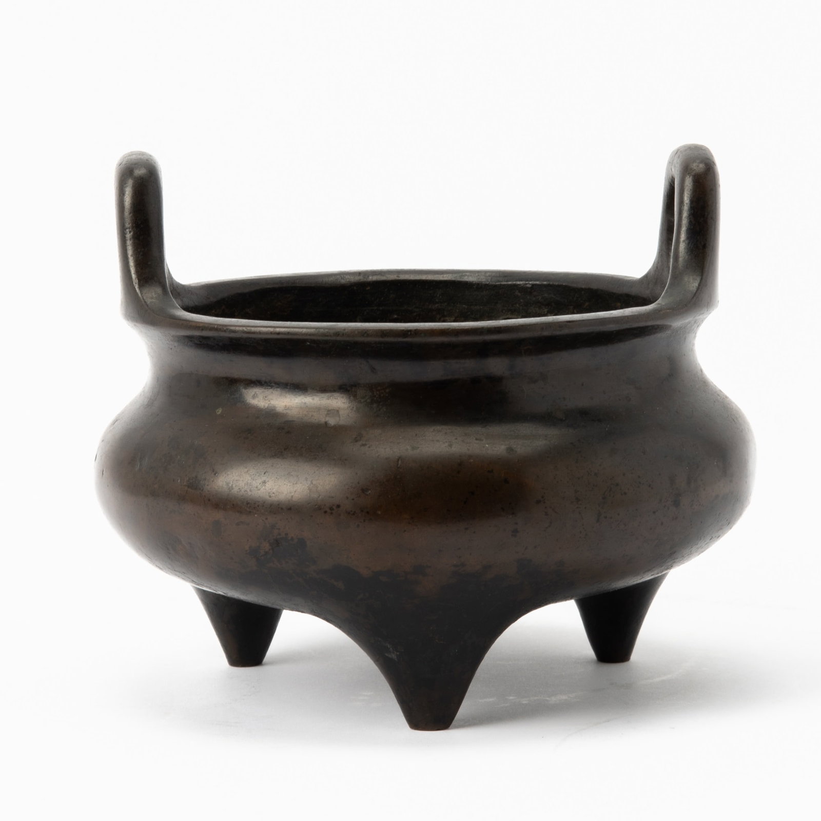 A Chinese Cast Bronze Censer Xuande Mark, Qing Dynasty (1 of 4)