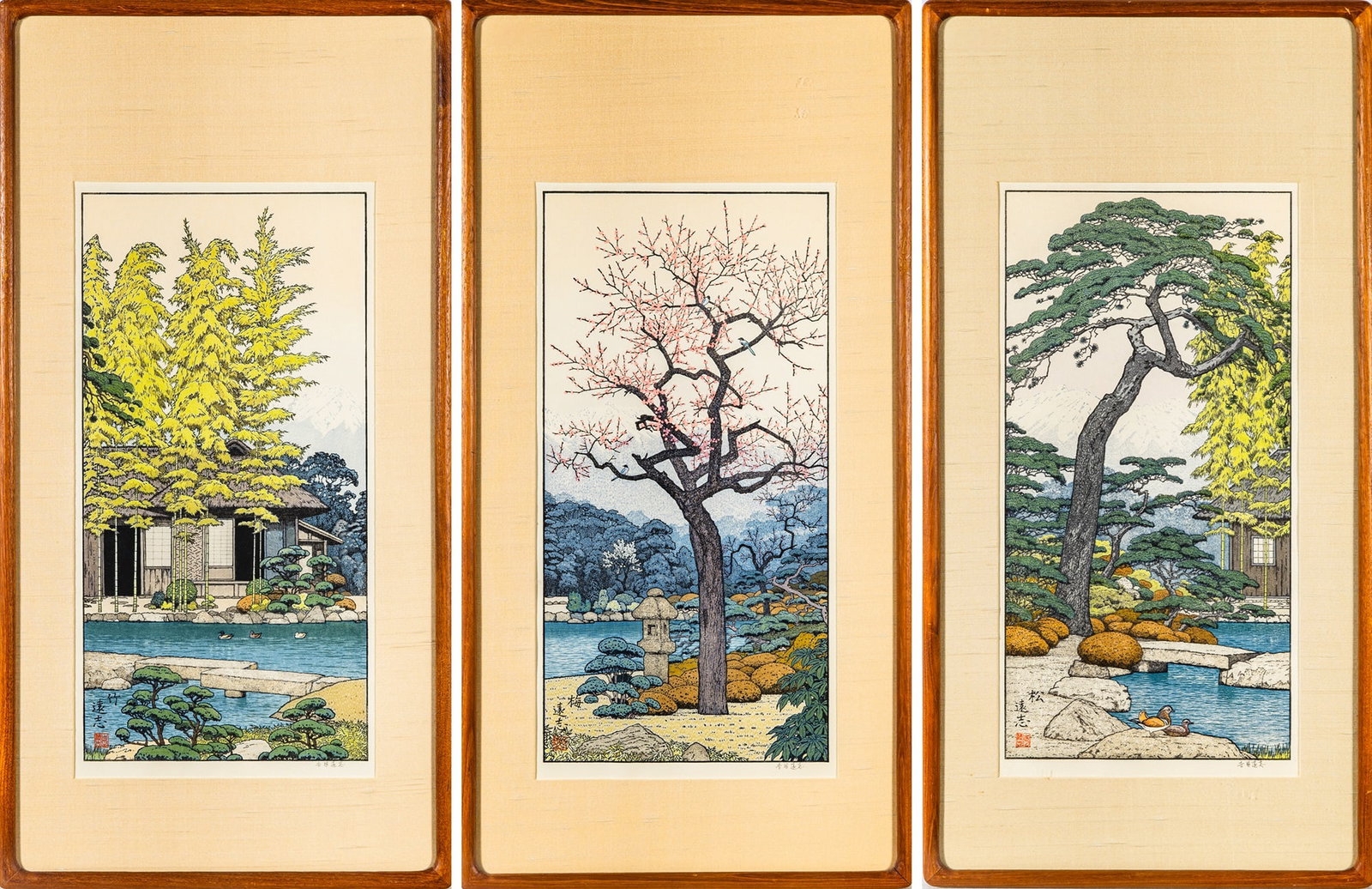 A Japanese Shin Hanga Woodblock Triptych by Toshi Yoshida Showa Period (1 of 13)
